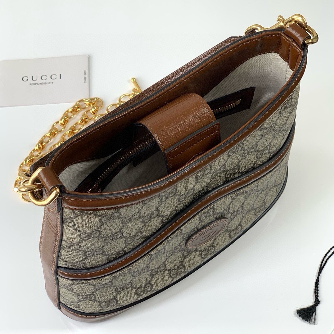 Gucci GG Double G Oval Tag Shoulder Bag 696011 Beige