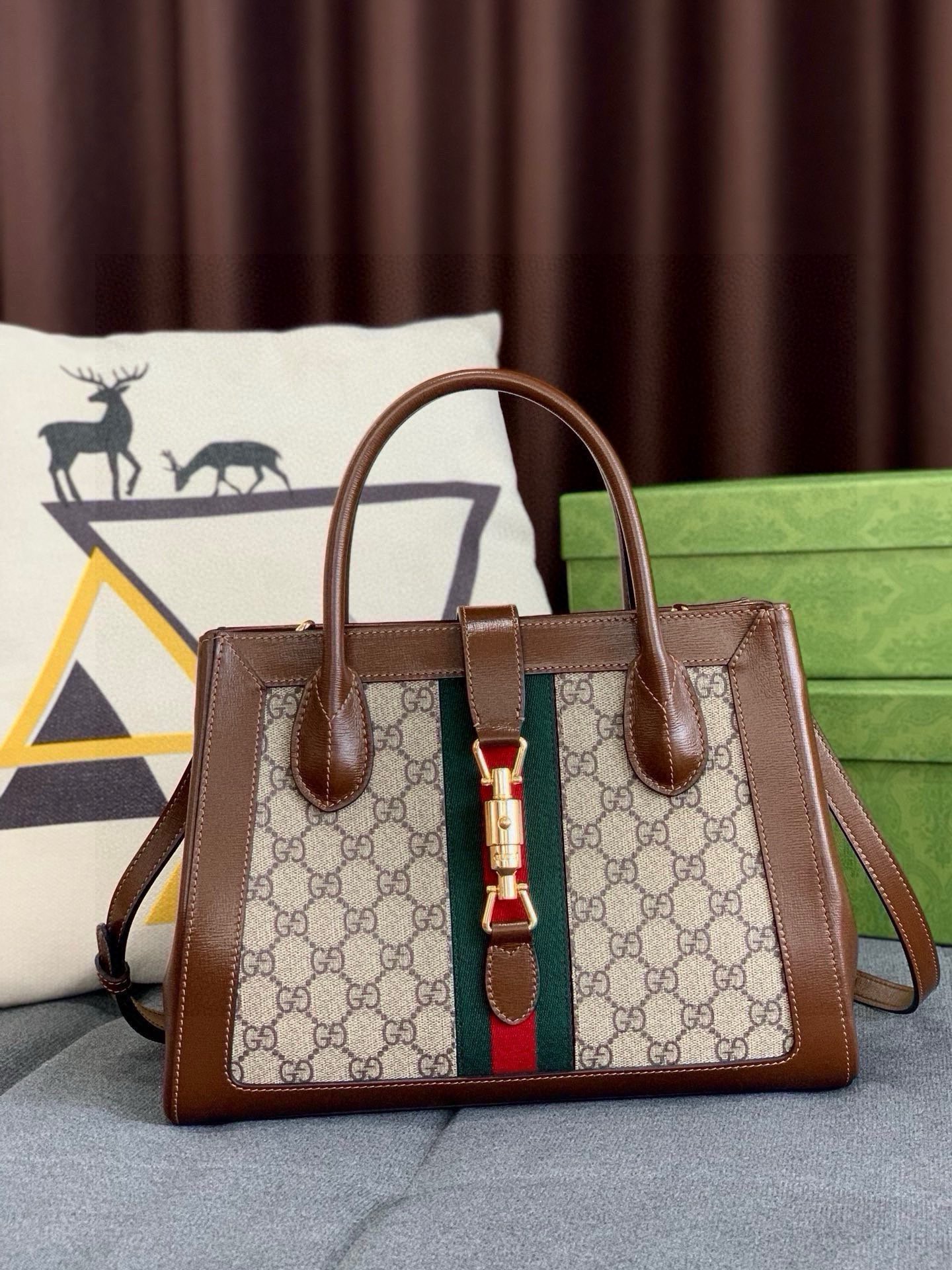 Gucci Jackie 1961 Tote Bag 649016 with Zipper Closure