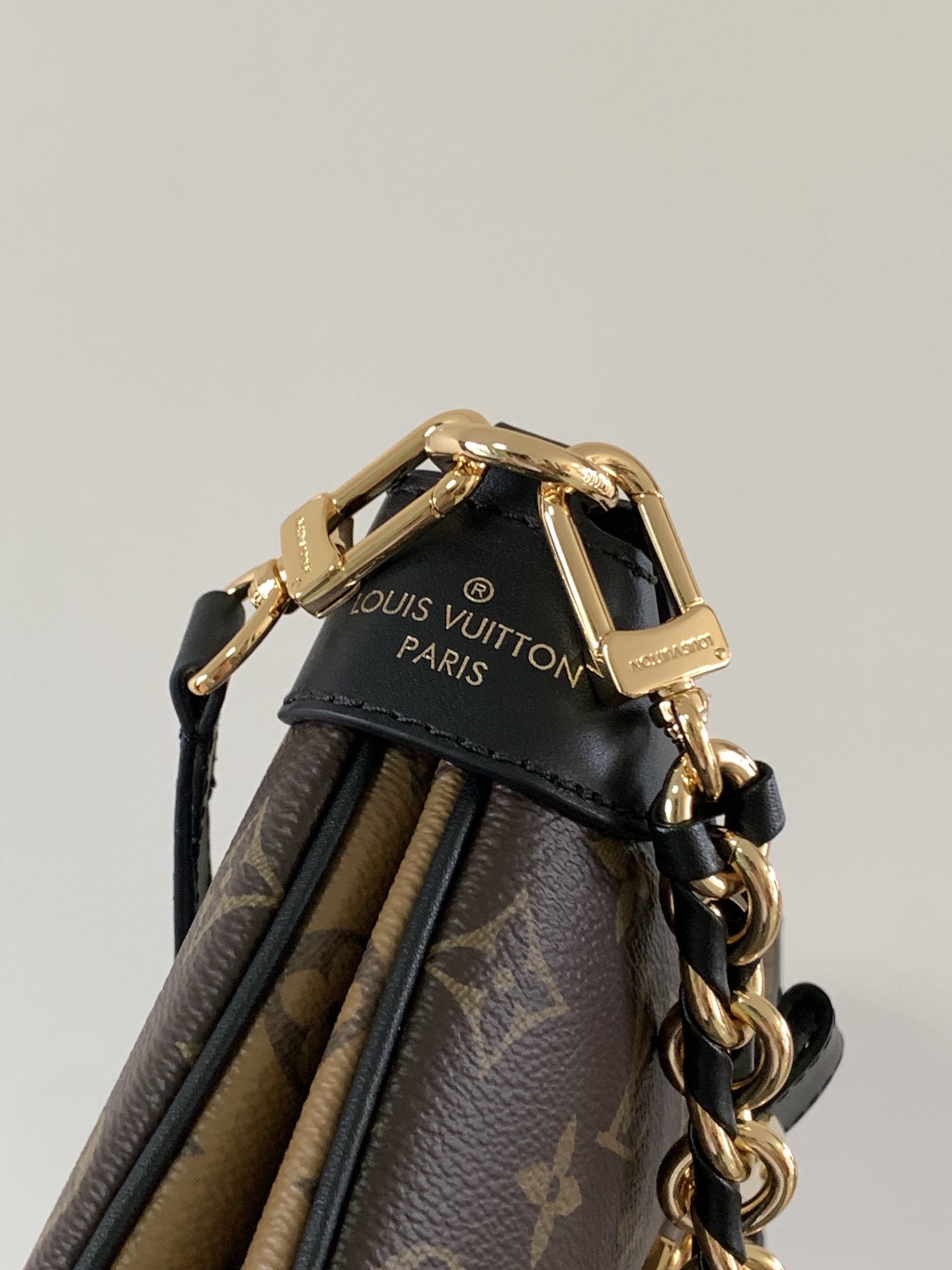 LV M46659 handbag Variable code chip   Monogram and Monogram Reverse canvas with leather trim S-lock lock with braided chain str