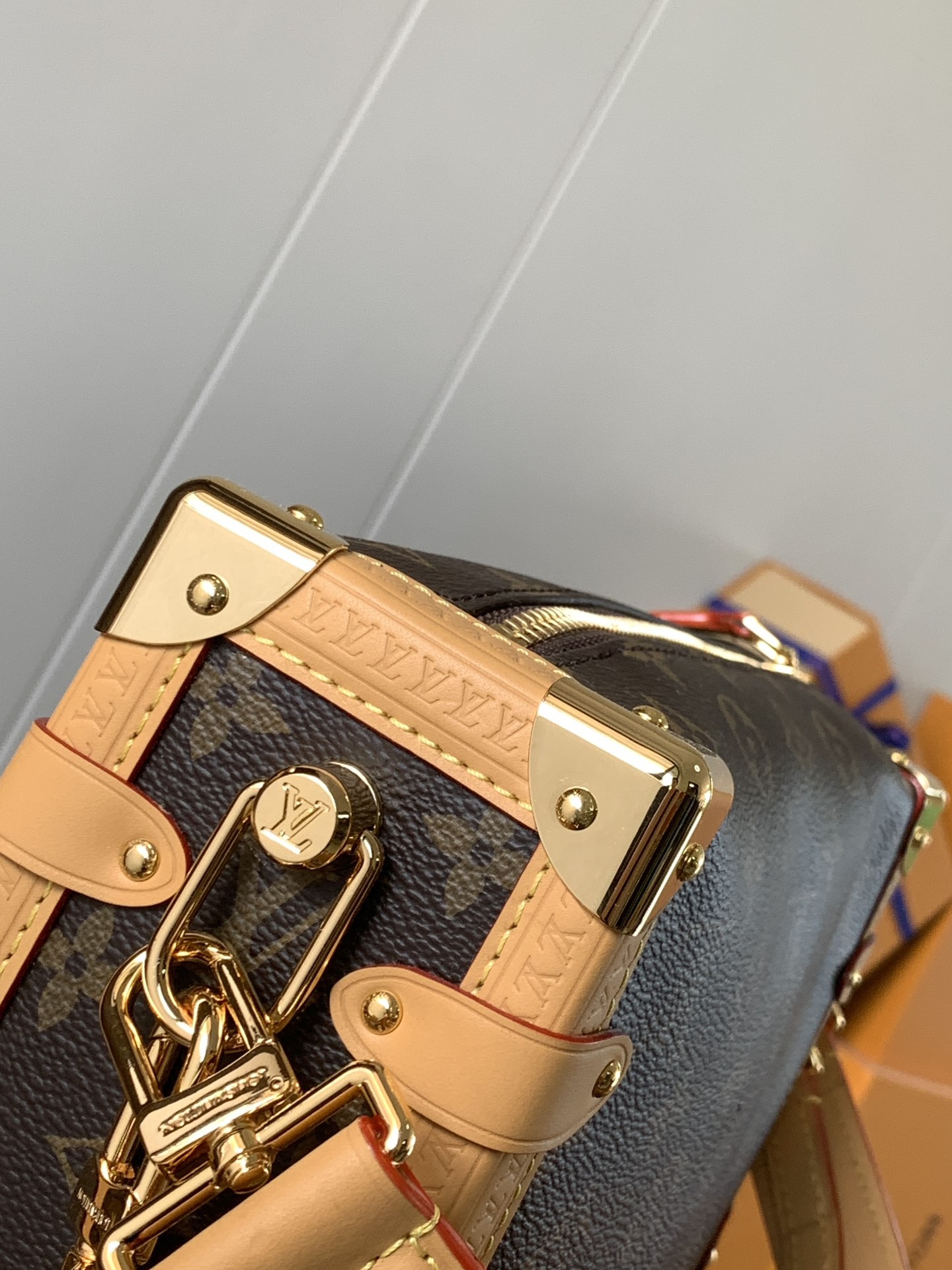  Variable code chip  LV M46358 Pico Side Trunk bag incorporates Monogram canvas and leather trim, S-lock locks and metal corners