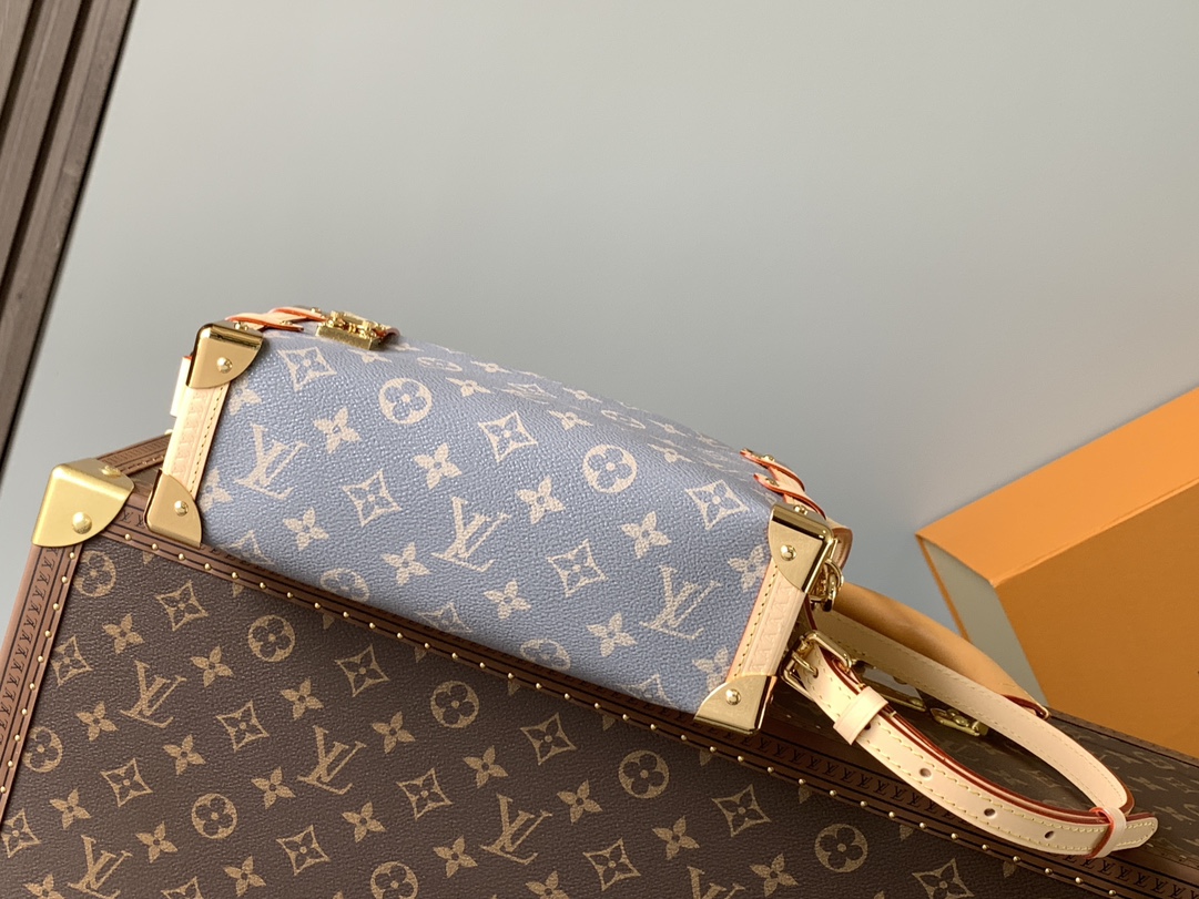  Variable code chip  LV M12428Monogram canvas for medium handbag on Side TrunkCattle leather trim Metal, Shoulder strap and top 