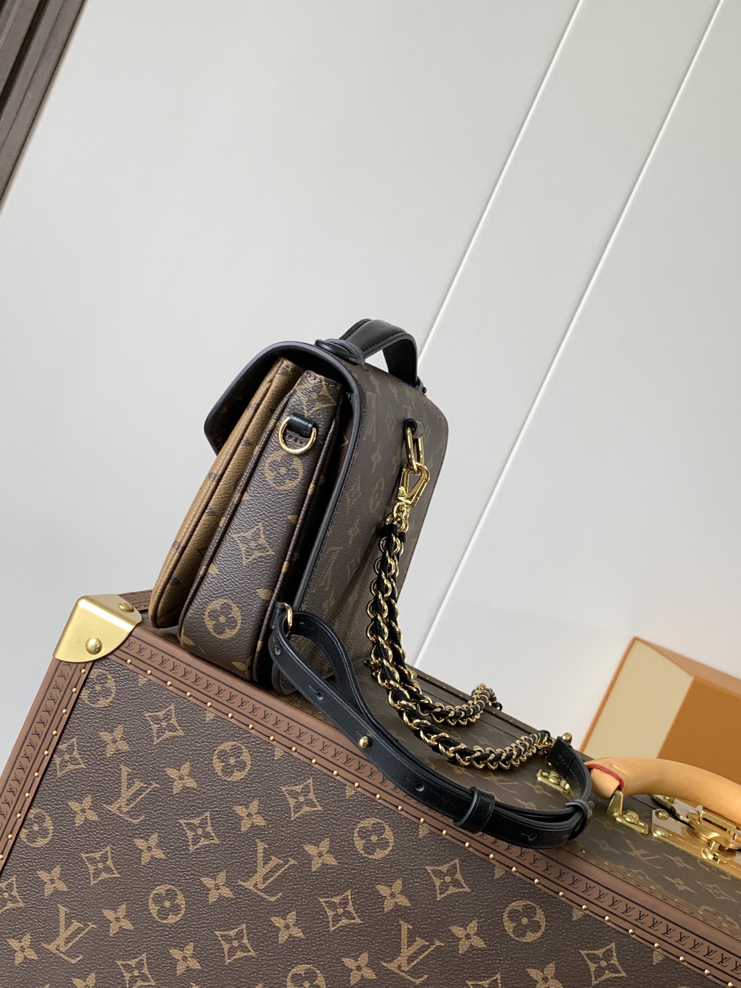  Variable code chip  LV M11941Pochette Metis handbag Backpack Coated canvas bag Yingze S-lock lock Detachable braided chain