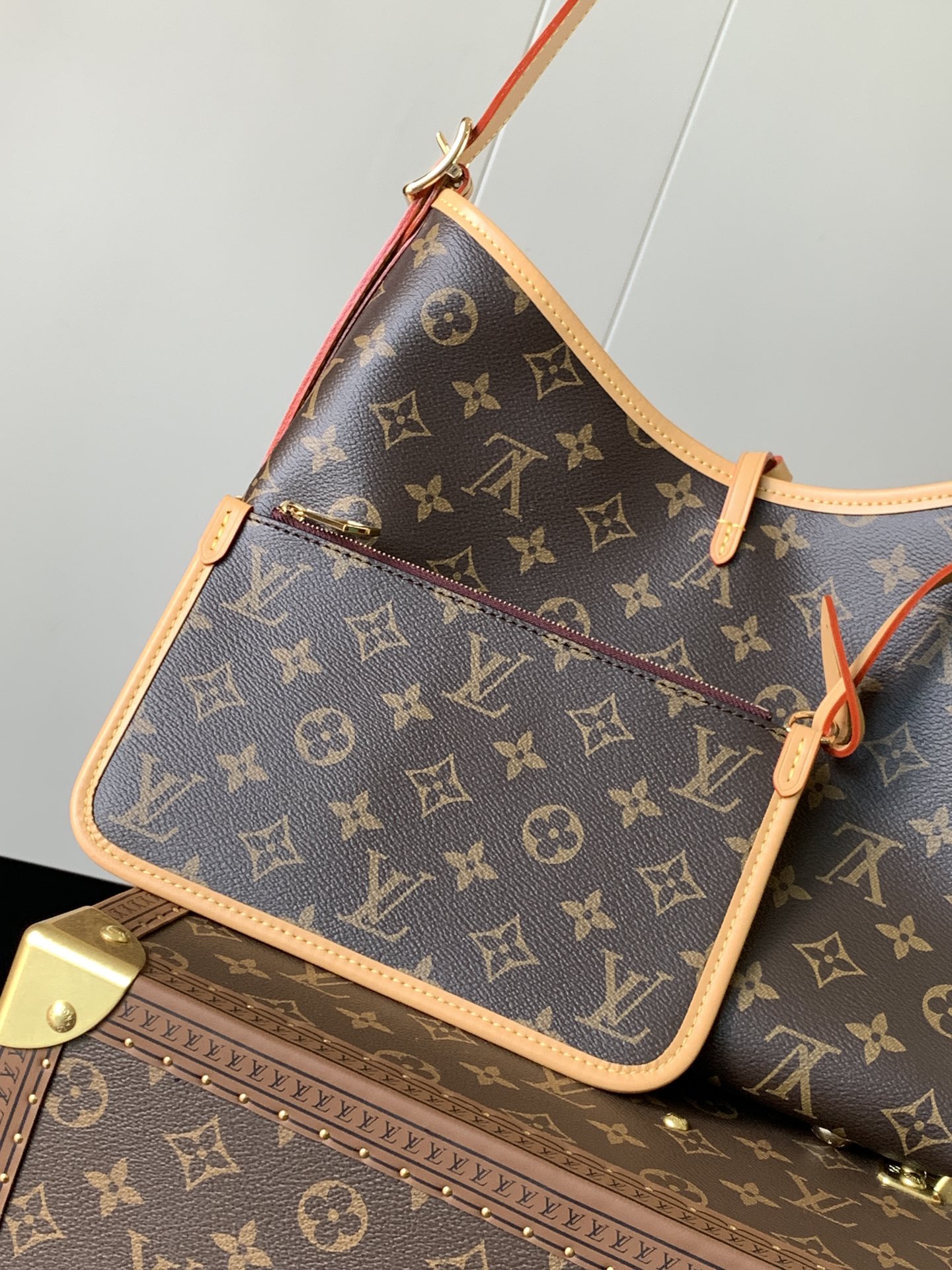 LV M46203 CarryAll Variable code chip   Handbag Monogram canvas leather trim