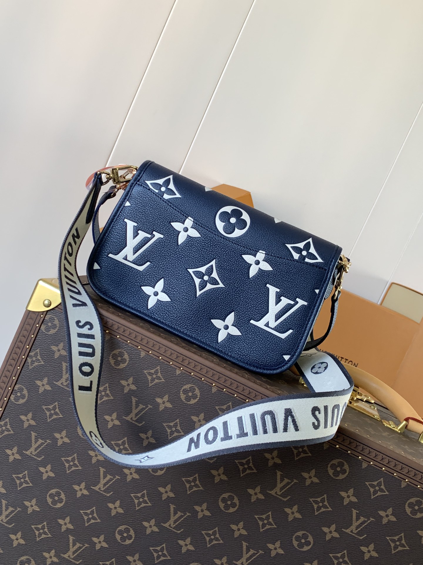 Variable Code Chip LV M47161 Blue  Diane Handbag Monogram Empreinte embossed leather removable wide jacquard shoulder strap