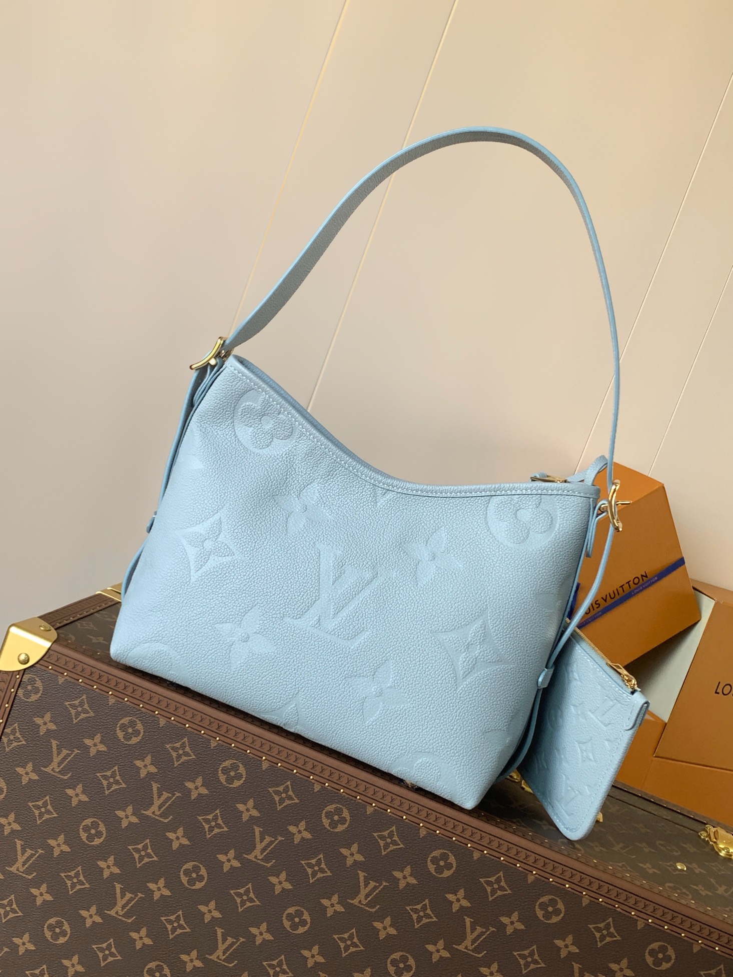 Variable Code Chip LV M47180 Baby blueCarryAll small handbag. Monogram Empreinte embossed leather. Detachable zipper bag