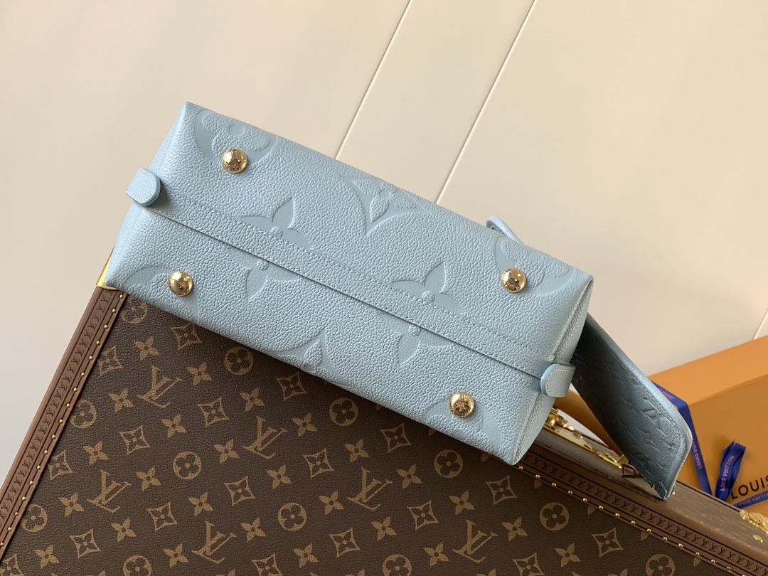 Variable Code Chip LV M47180 Baby blueCarryAll small handbag. Monogram Empreinte embossed leather. Detachable zipper bag