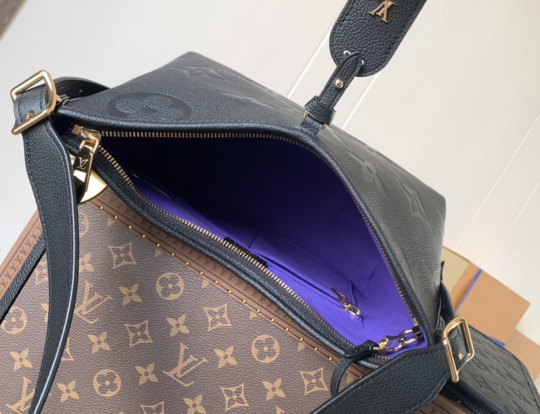 Variable Code Chip LV M46288 BlackCarryAll small handbag. Monogram Empreinte embossed leather. Detachable zipper bag