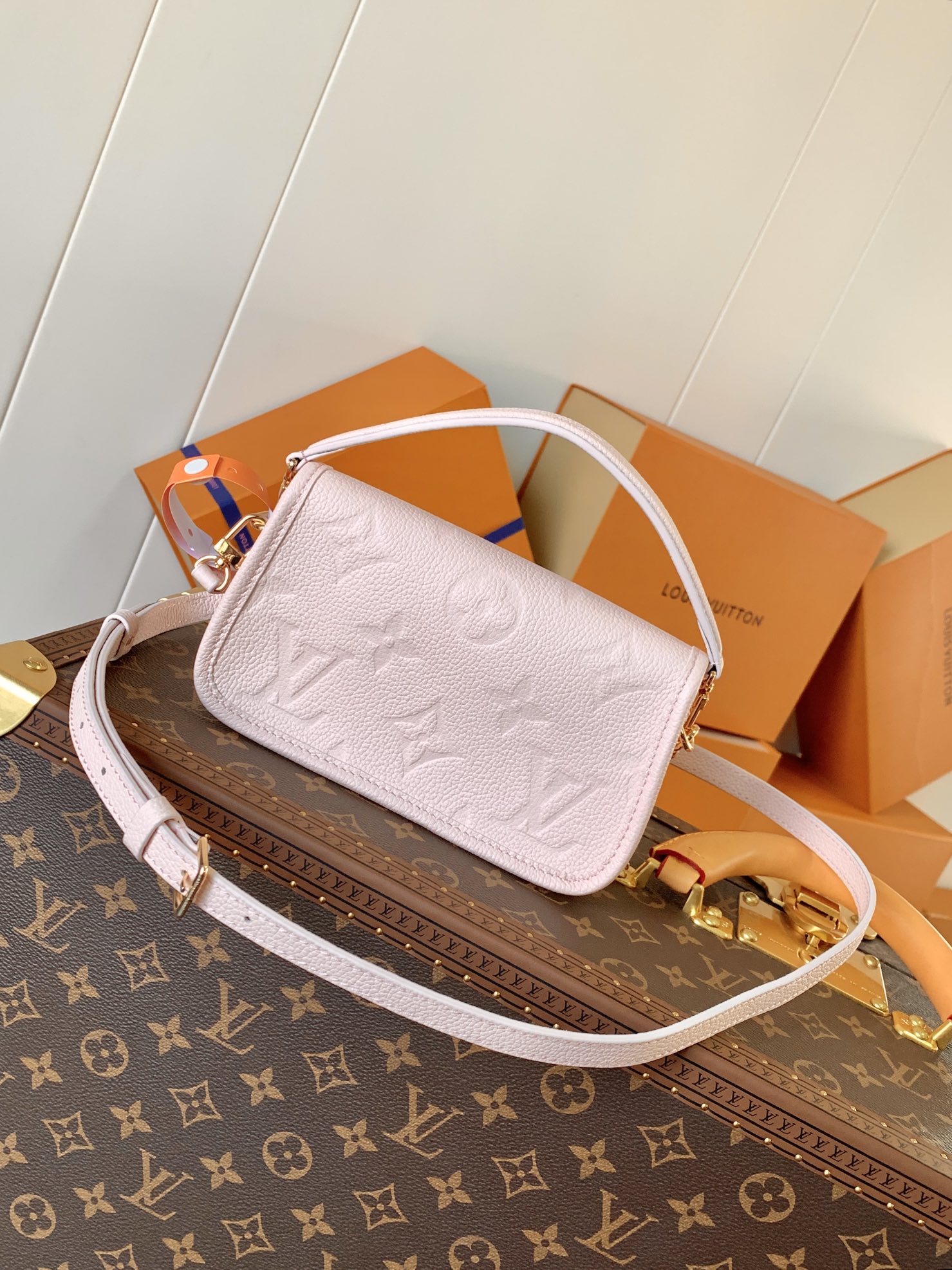 Variable Code Chip LV M83566 PinkNano Diane Handbag. Monogram Empreinte leather. Flap, magnetic buckle open and close