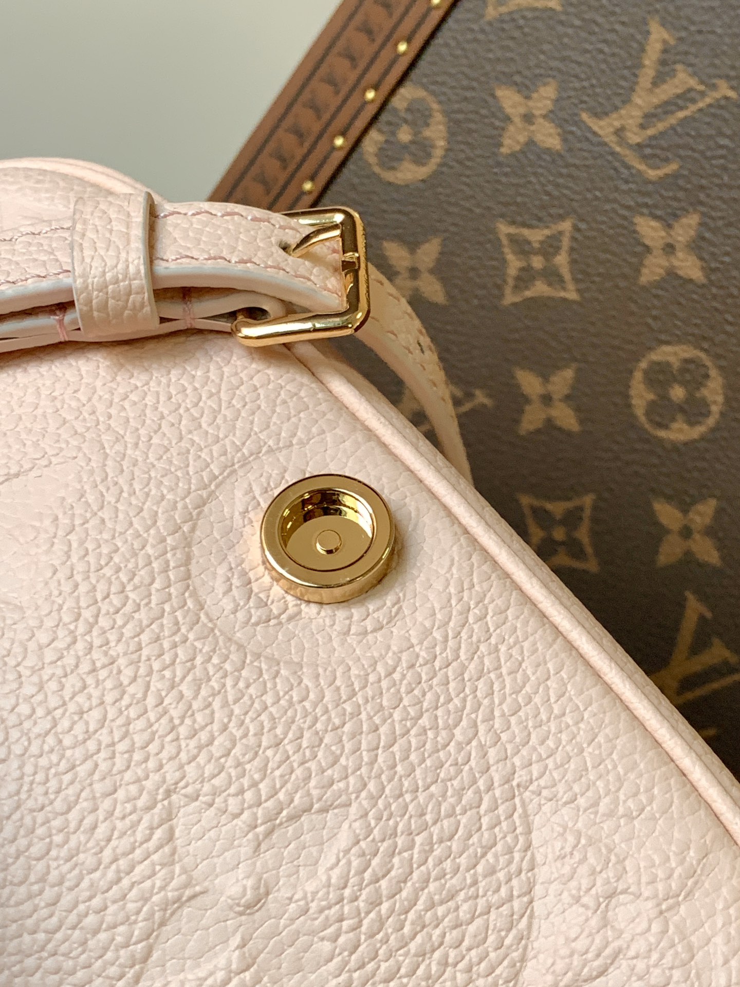 Variable Code Chip LV M83566 PinkNano Diane Handbag. Monogram Empreinte leather. Flap, magnetic buckle open and close