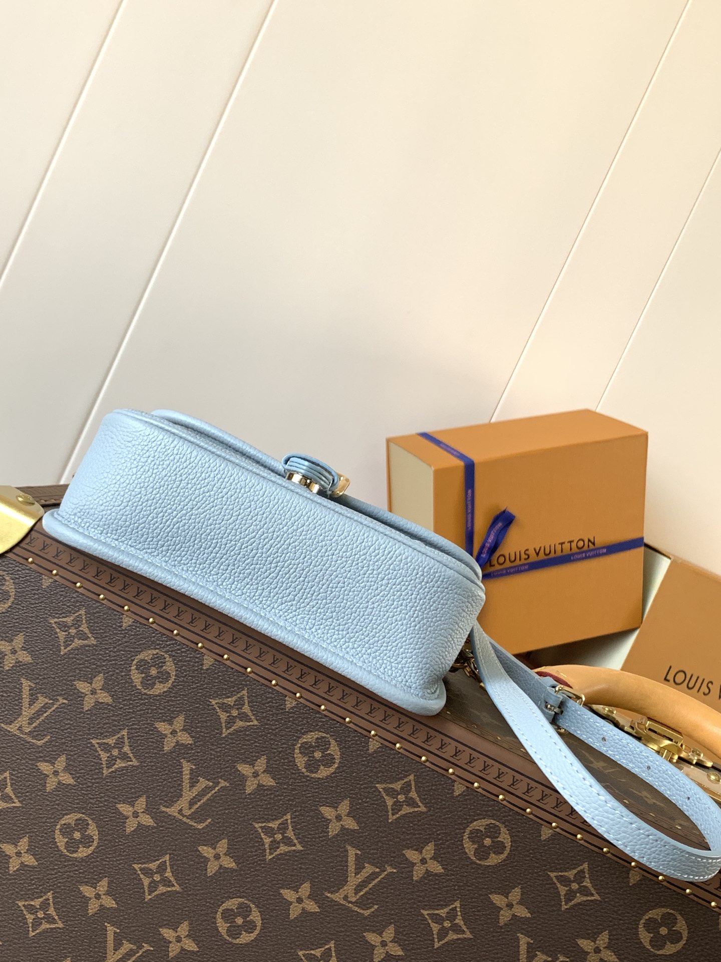 Variable Code Chip LV M83592 Blue.Nano Diane Handbag. Monogram Empreinte leather. Flap, magnetic buckle open and close