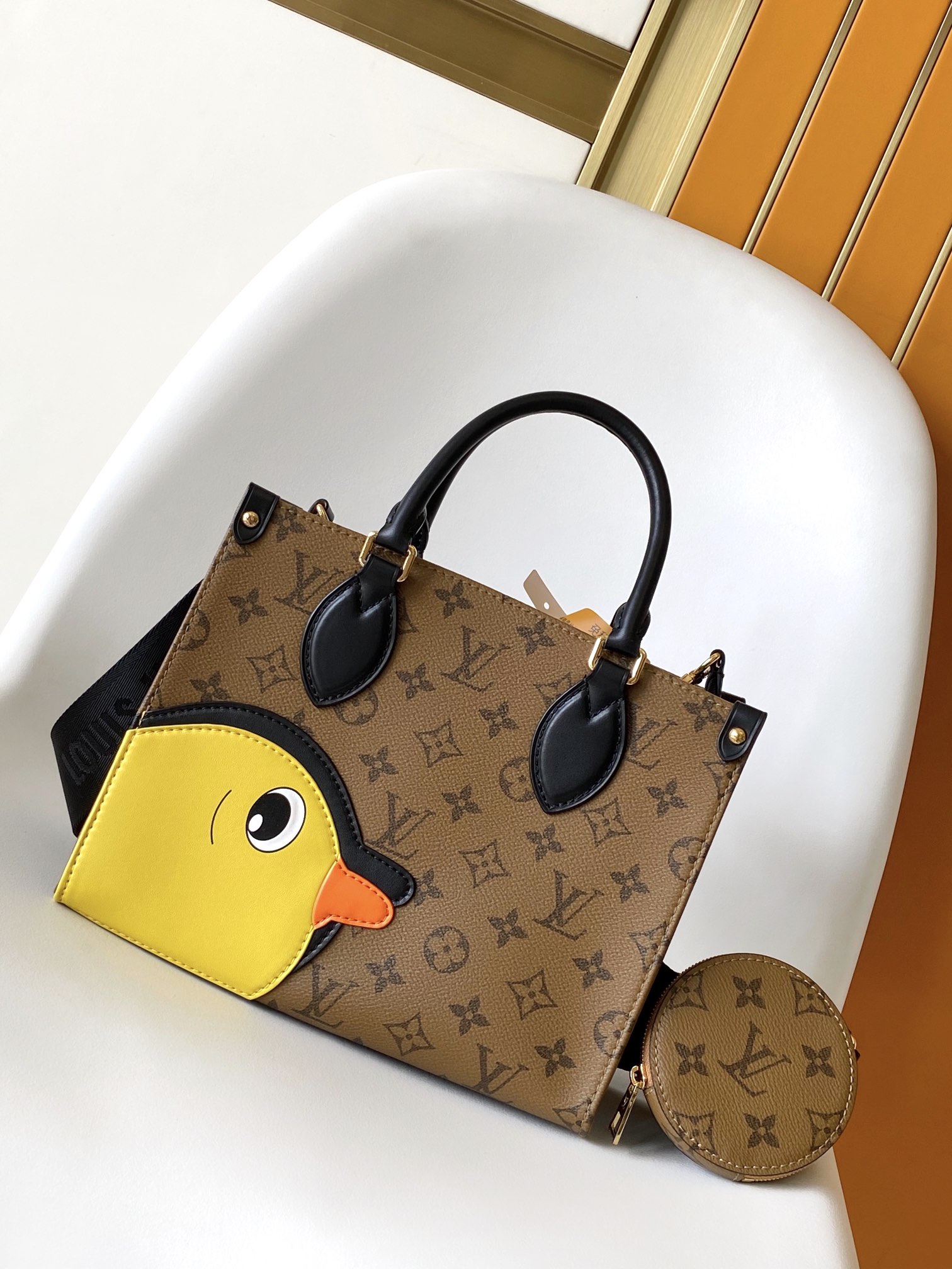 Louis Vuitton LV OnTheGo PM Bag ?C Sun Yitan Collaboration