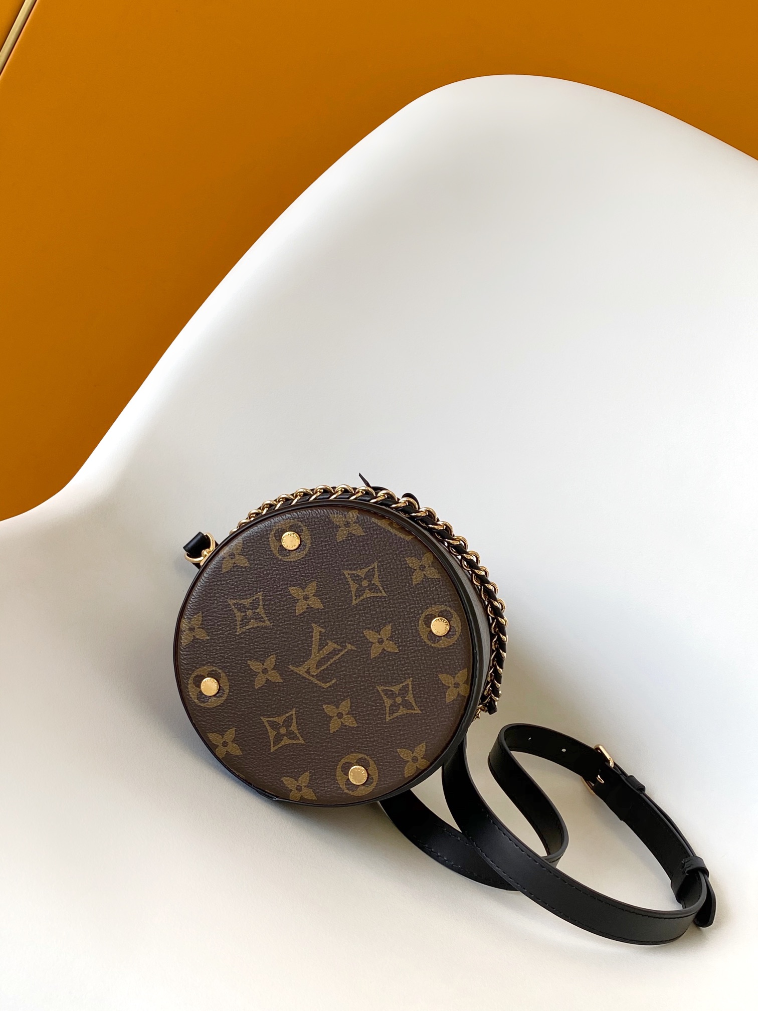 Louis Vuitton LV Cano?? Handbag M83480