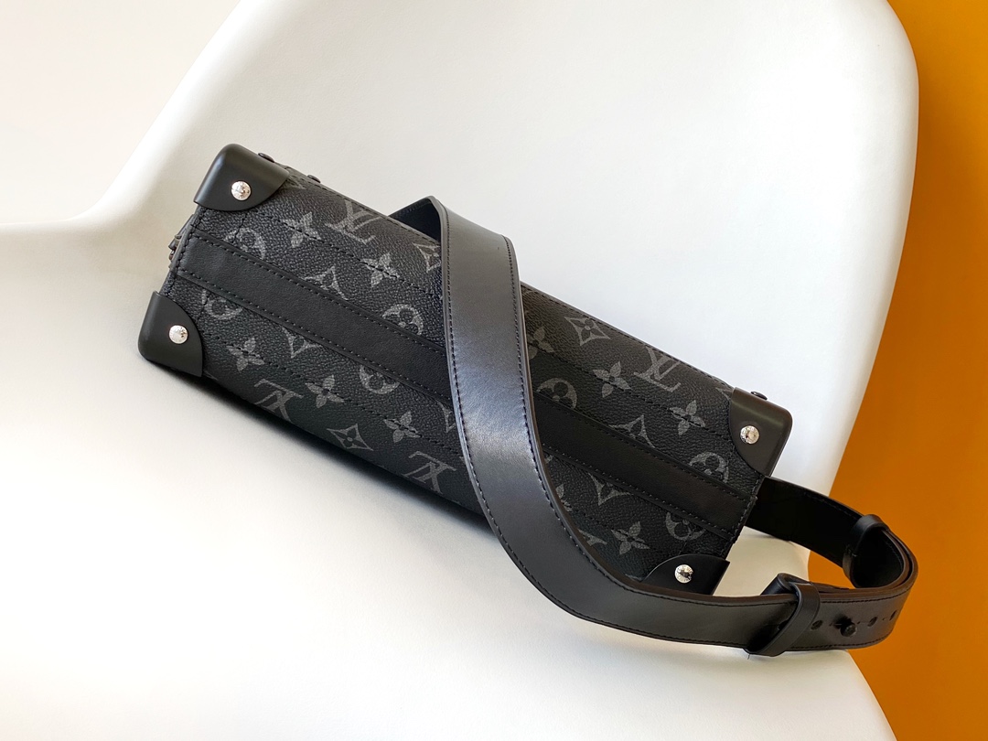 Louis Vuitton LV Soul Trunk East West Handbag M11744