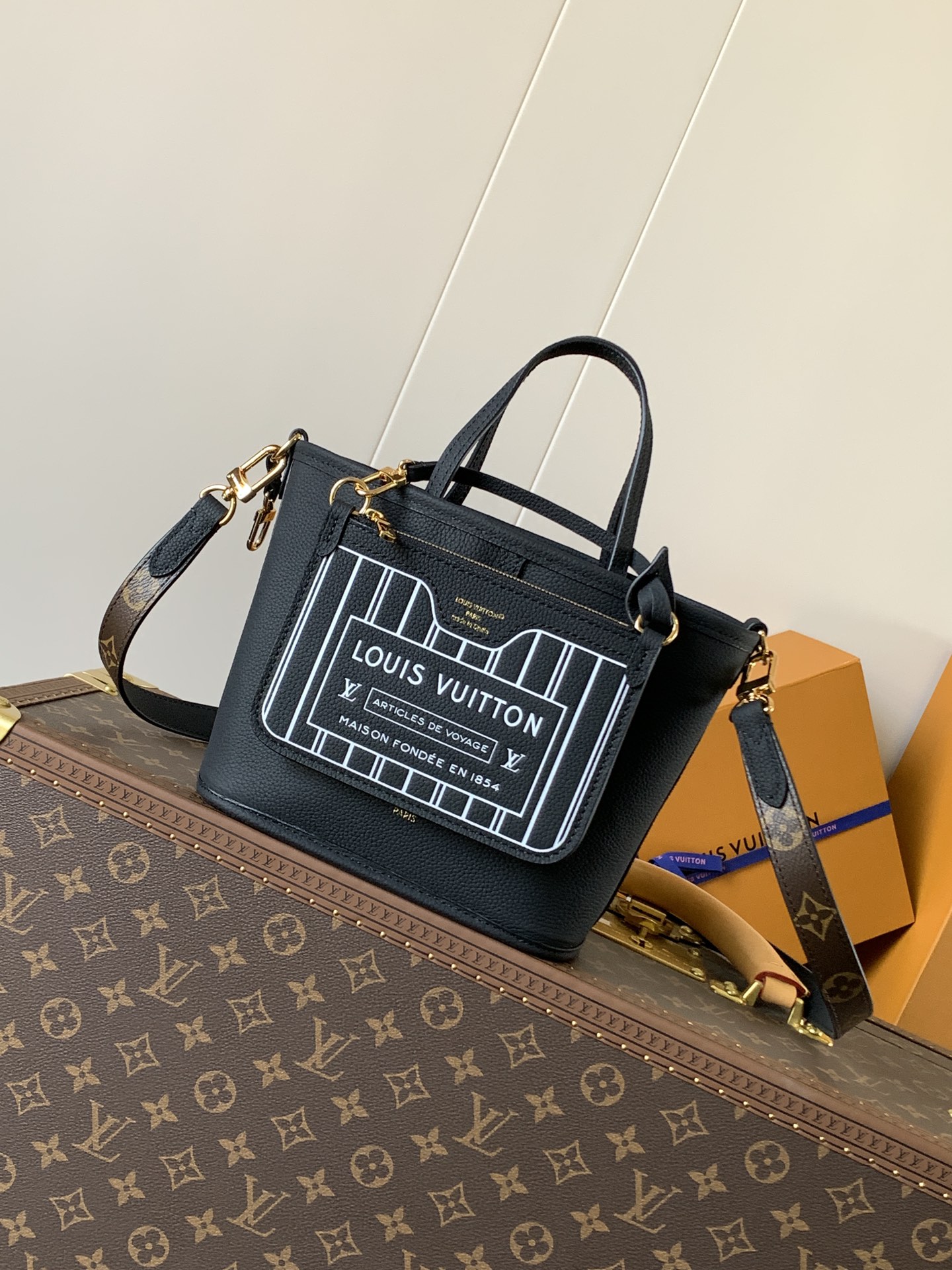 Louis Vuitton LV Neverfull Bandouli??re Inside Out BB Handbag M12099 black