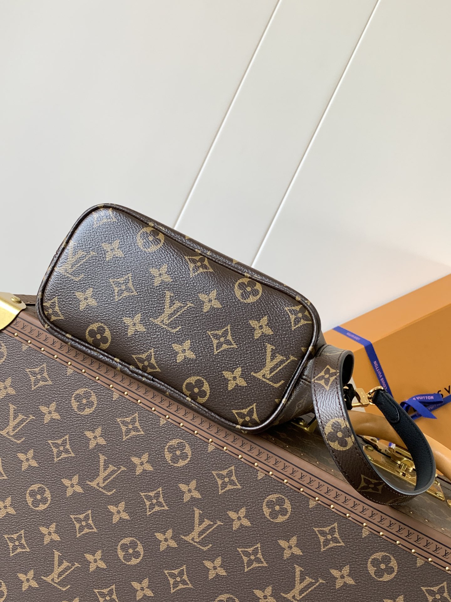 Louis Vuitton LV Neverfull Bandouli??re Inside Out BB Handbag M12099 black