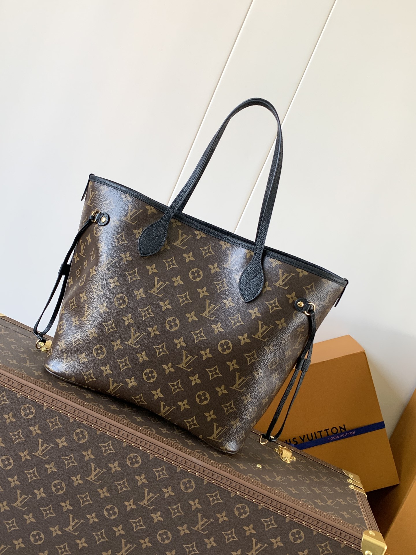  Louis Vuitton LV Neverfull Inside Out MM Handbag M11946