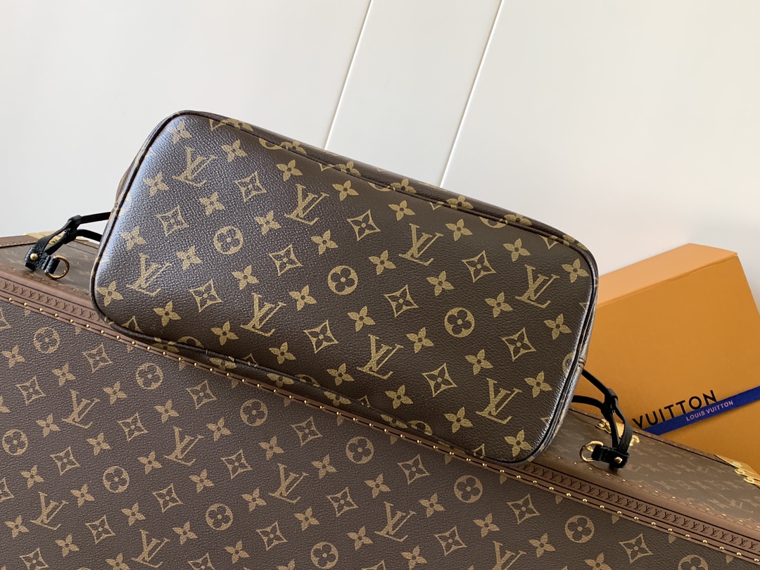  Louis Vuitton LV Neverfull Inside Out MM Handbag M11946