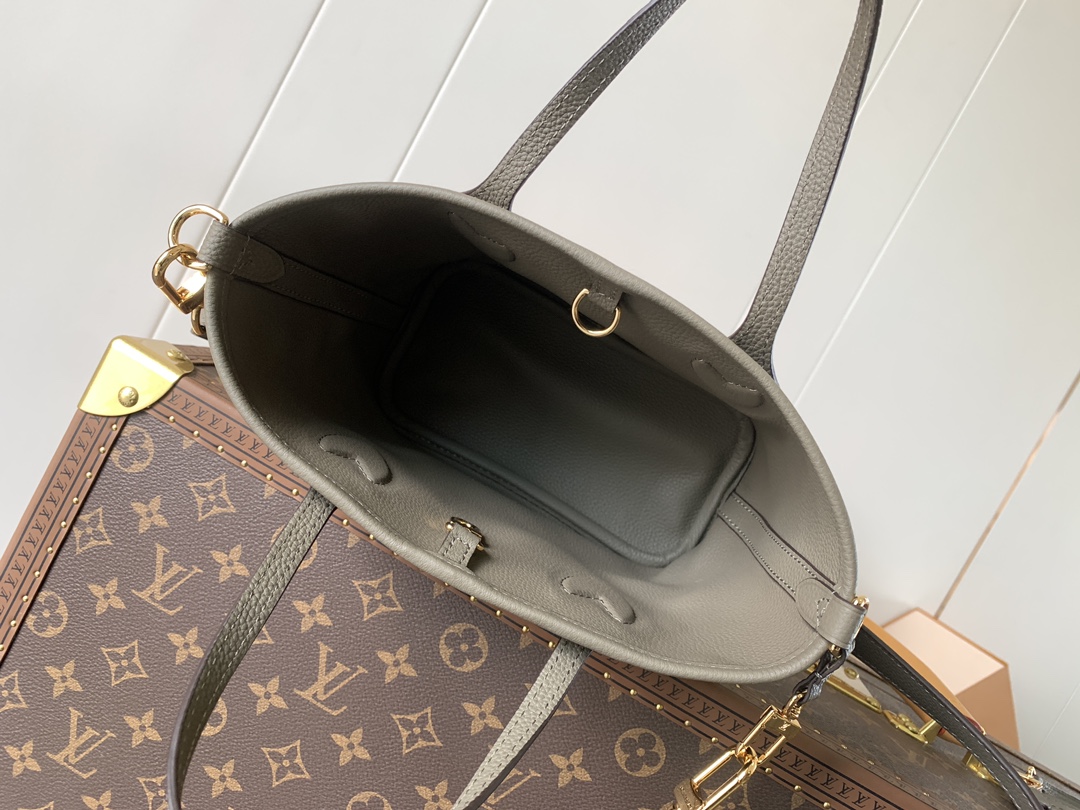 Louis Vuitton Neverfull Bandouli??re Inside Out BB Bag ?C Reversible Monogram Canvas and Grained Leather