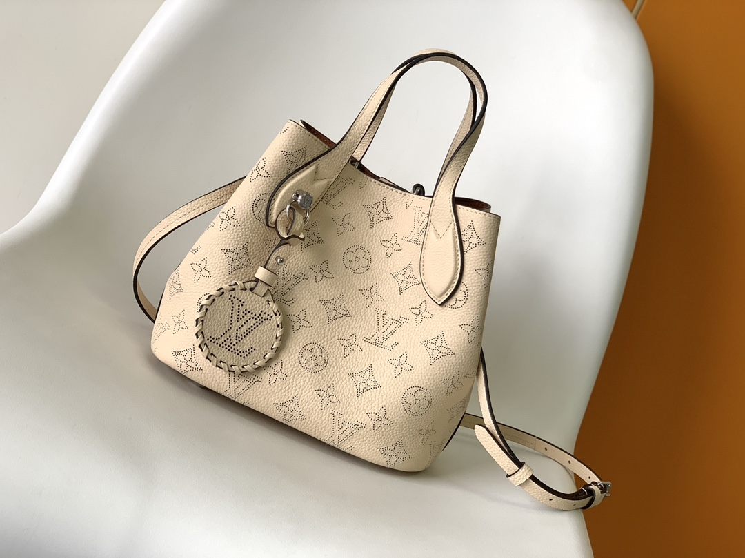 MBlossom Small Handbag Cream M21909 by Louis Vuitton LV in Black