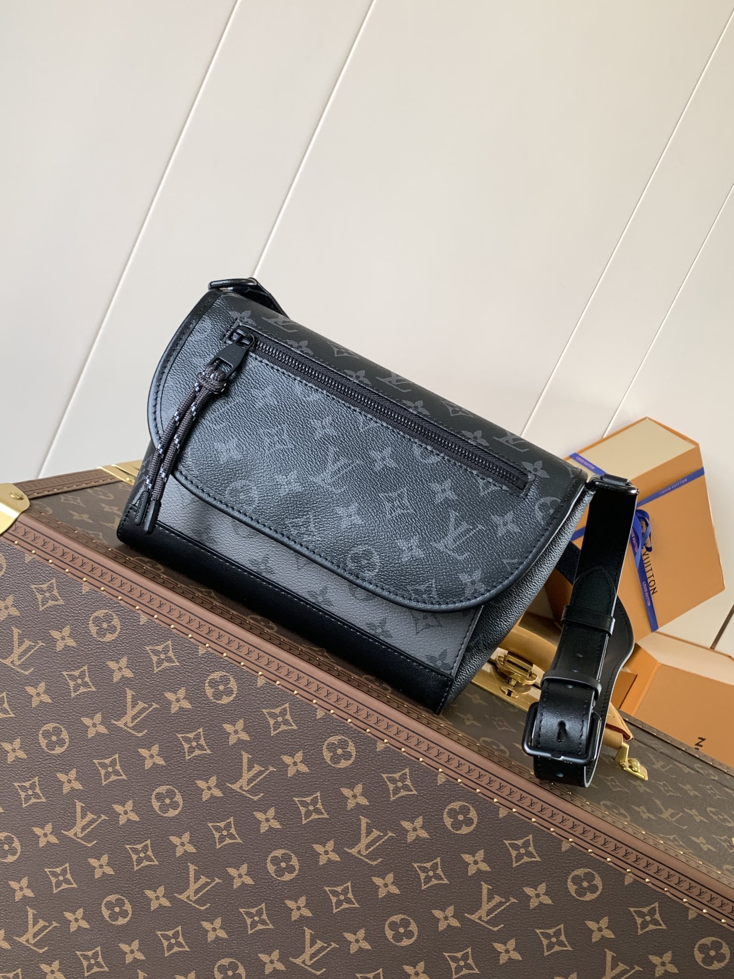 M12681 Pulse Messenger Bag by Louis Vuitton LV in Black Flower/Silver Flower