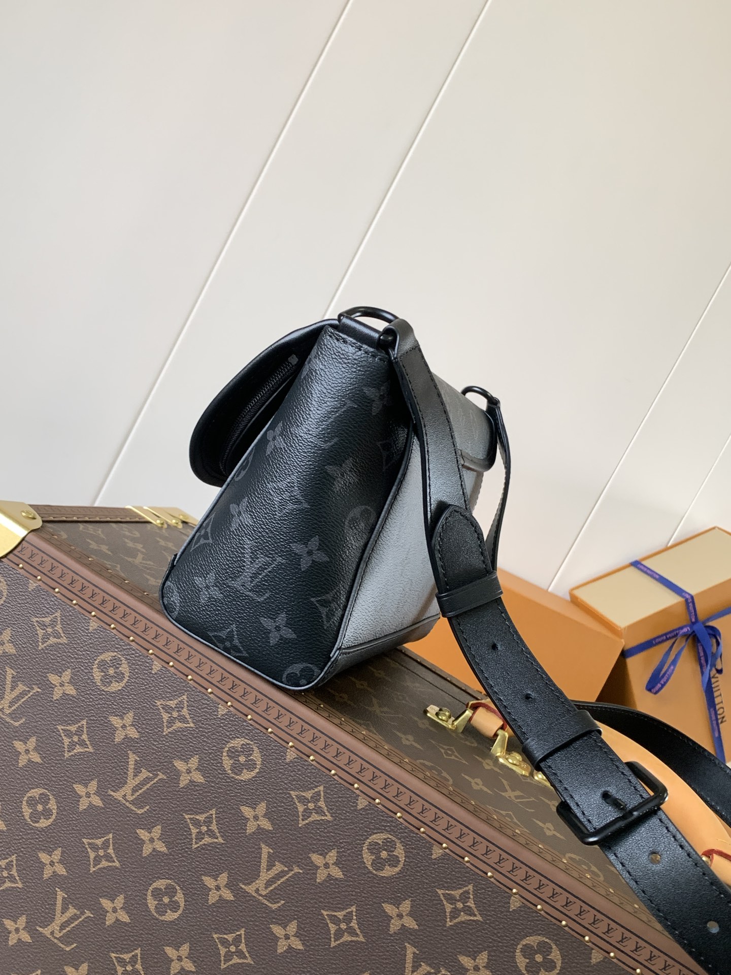 M12681 Pulse Messenger Bag by Louis Vuitton LV in Black Flower/Silver Flower