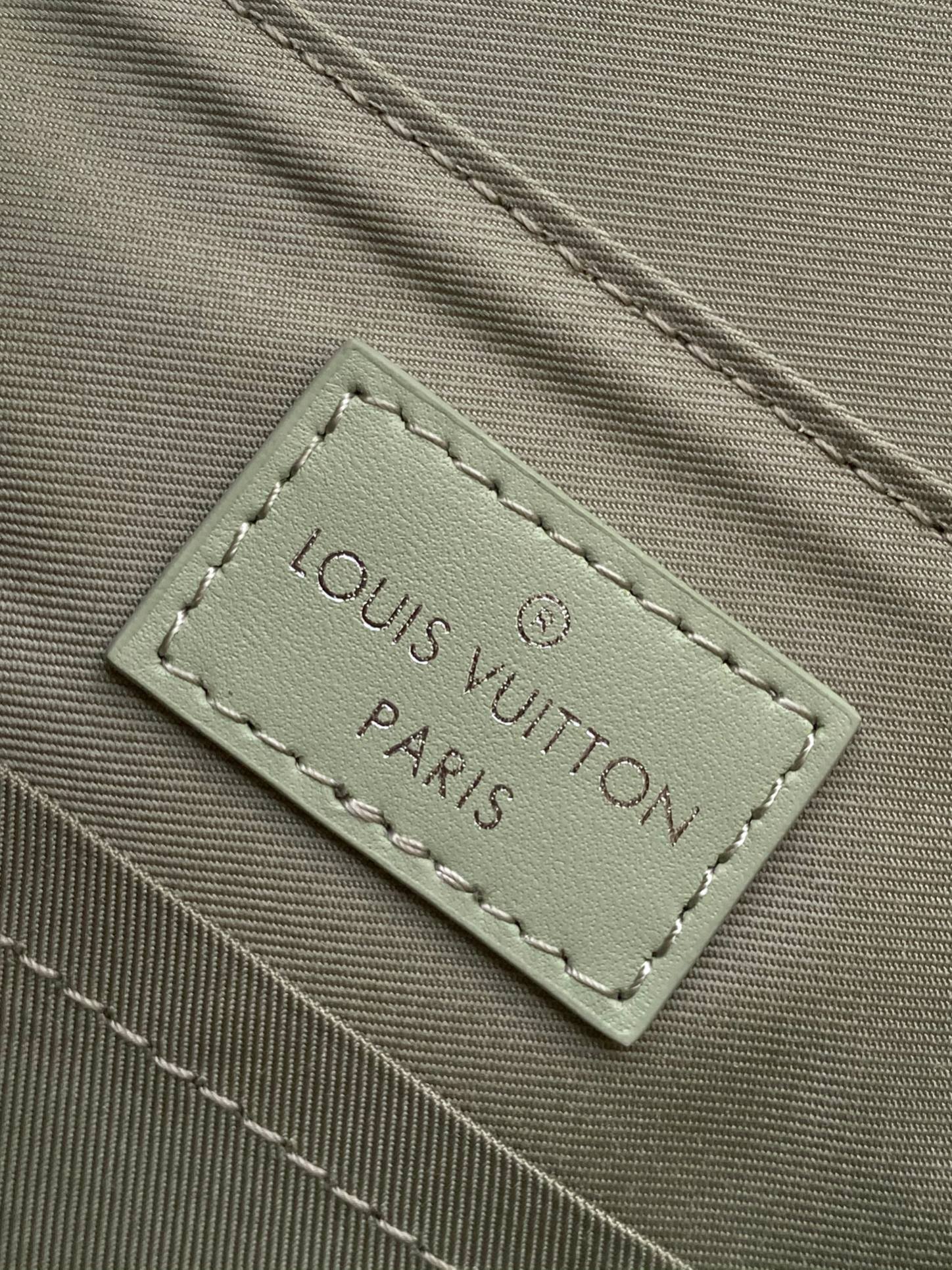 M11593 Mini District Messenger Bag by Louis Vuitton LV in Gradient Color