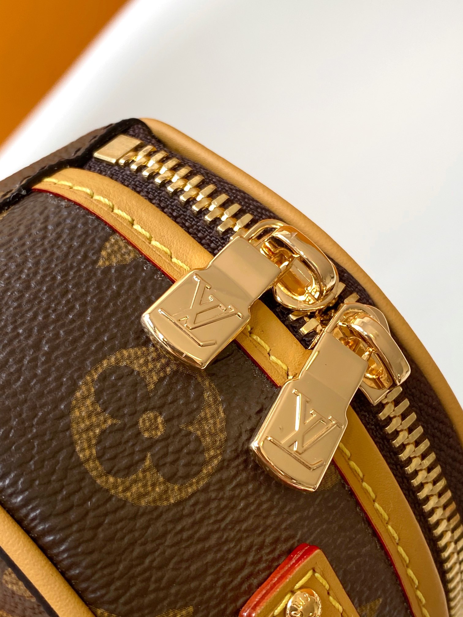 M44699 Mini Bo?te Chapeau Bag by Louis Vuitton LV in Monogram Canvas