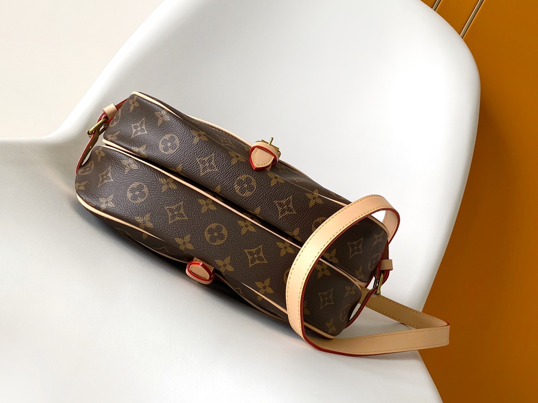 M40710 Saumur Medium Bag by Louis Vuitton LV in Monogram Canvas