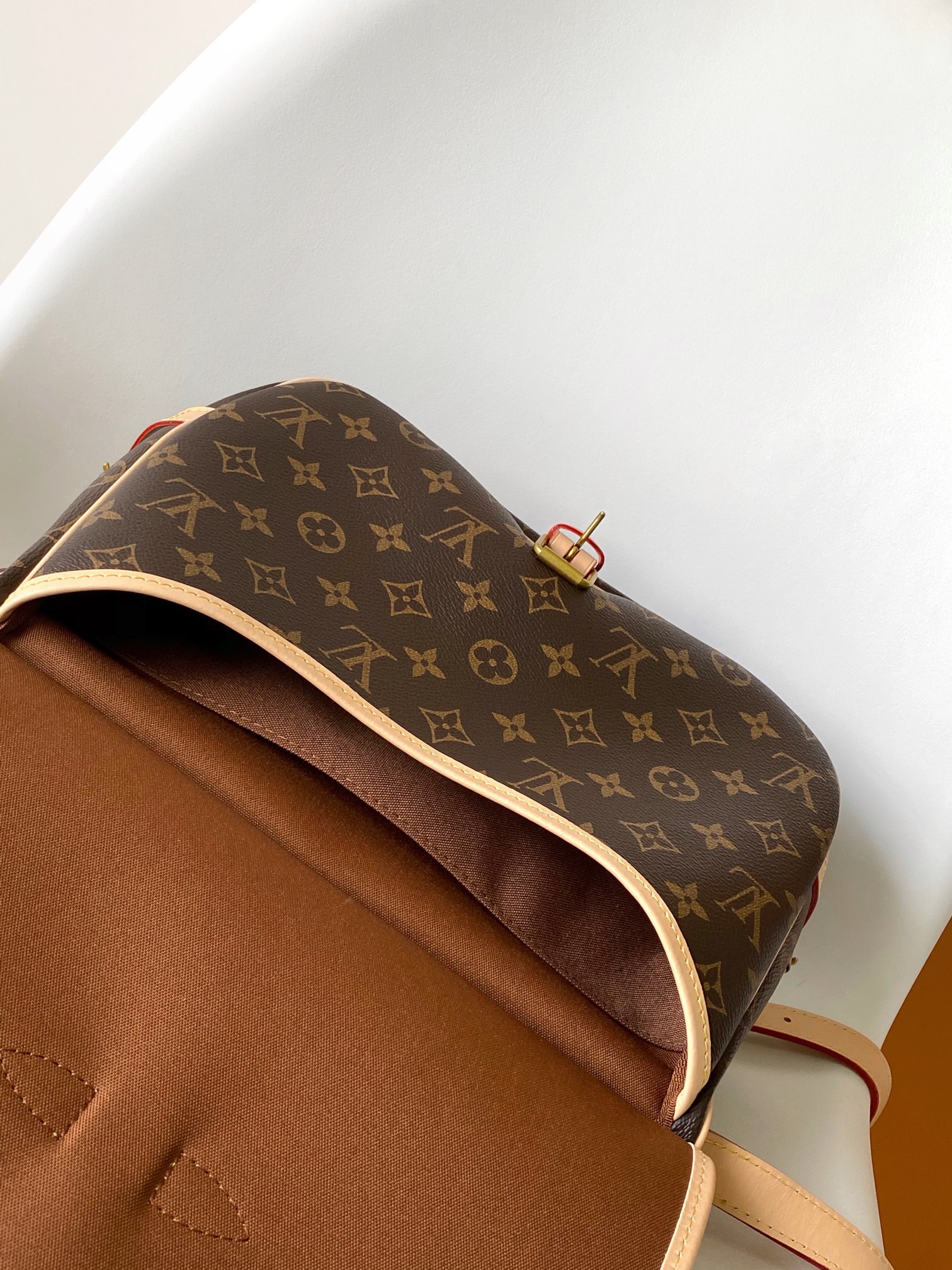 M40710 Saumur Medium Bag by Louis Vuitton LV in Monogram Canvas