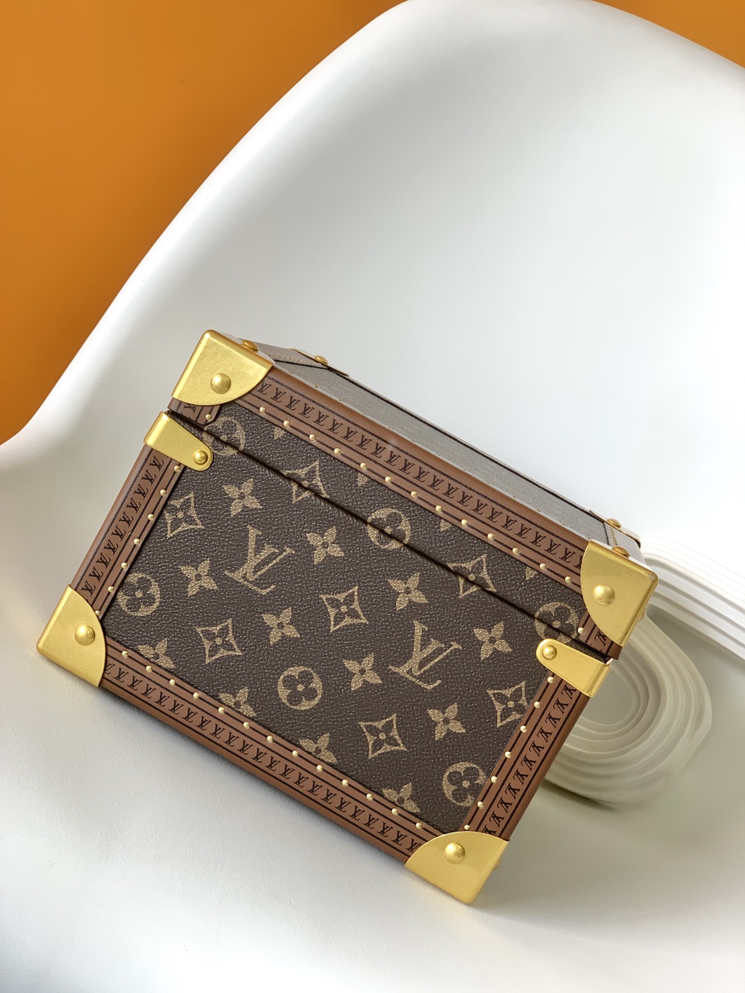 Pyramid Hard Case by Louis Vuitton LV - Large M10052 