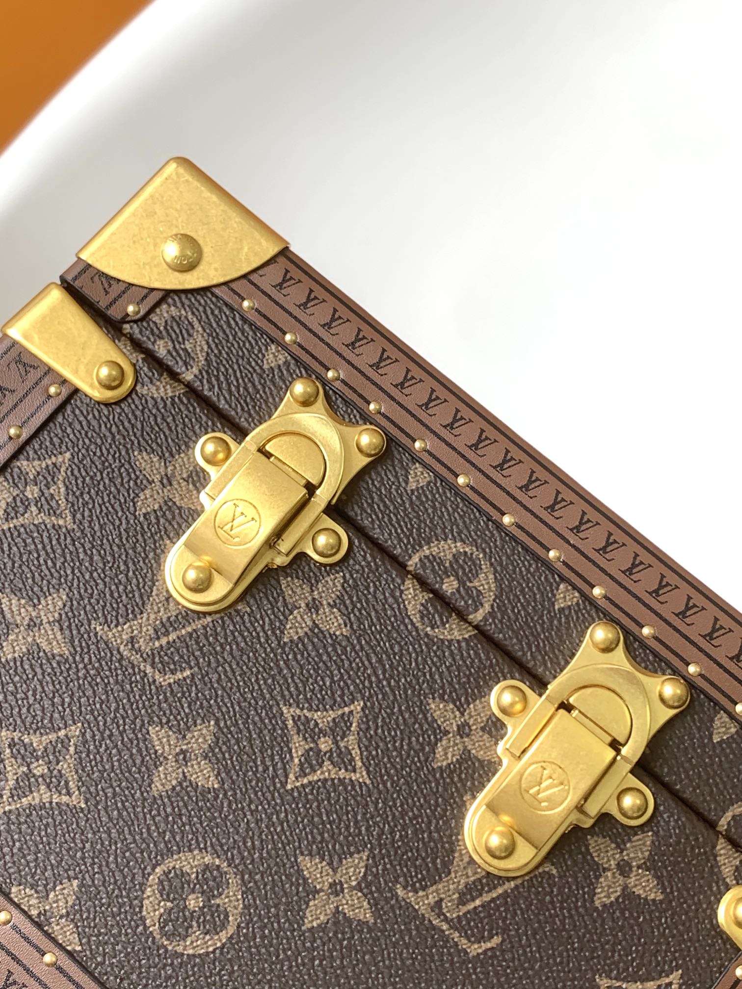 Pyramid Hard Case by Louis Vuitton LV - Large M10052 