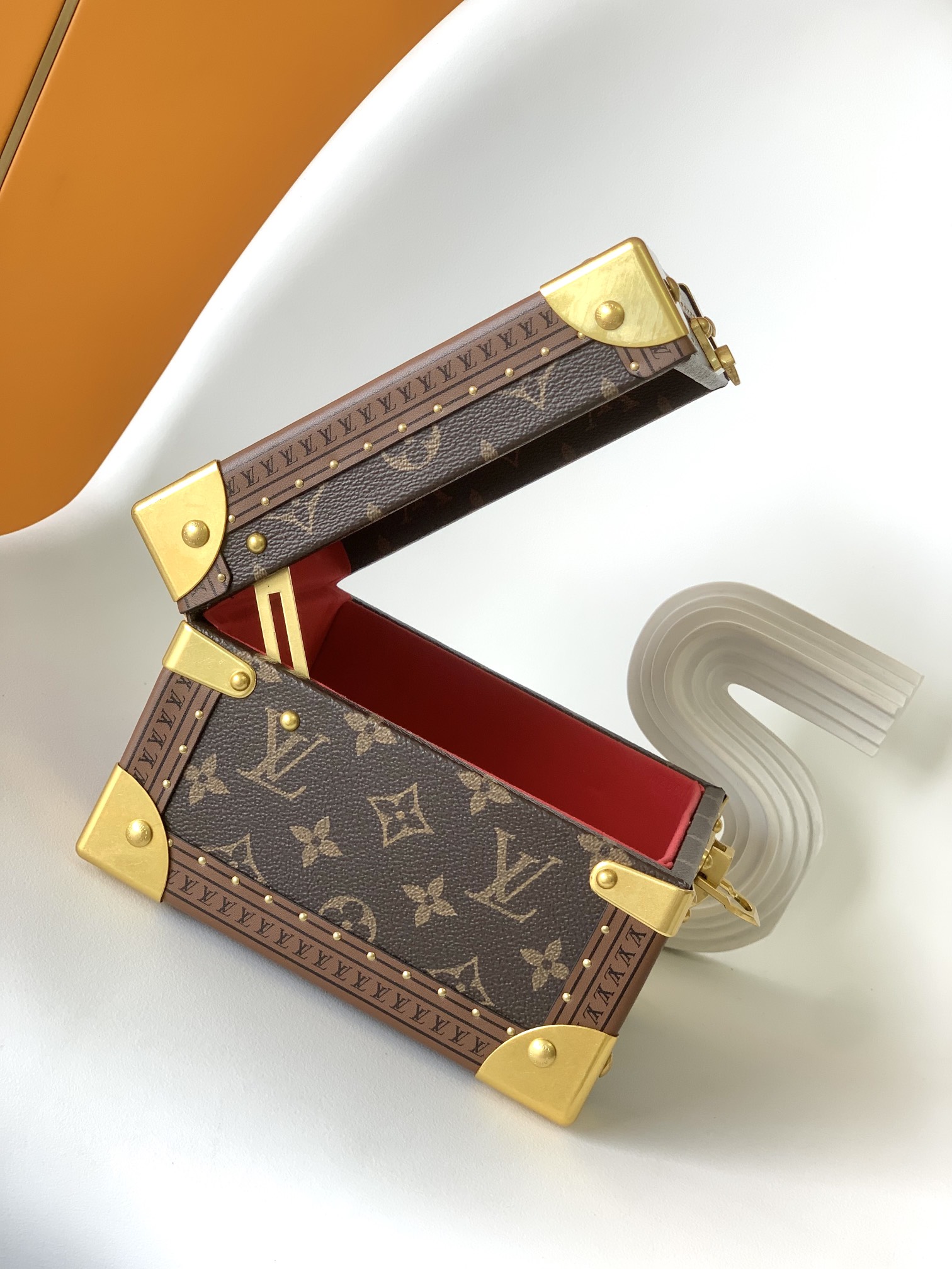 Pyramid Hard Case by Louis Vuitton LV - Medium M10052