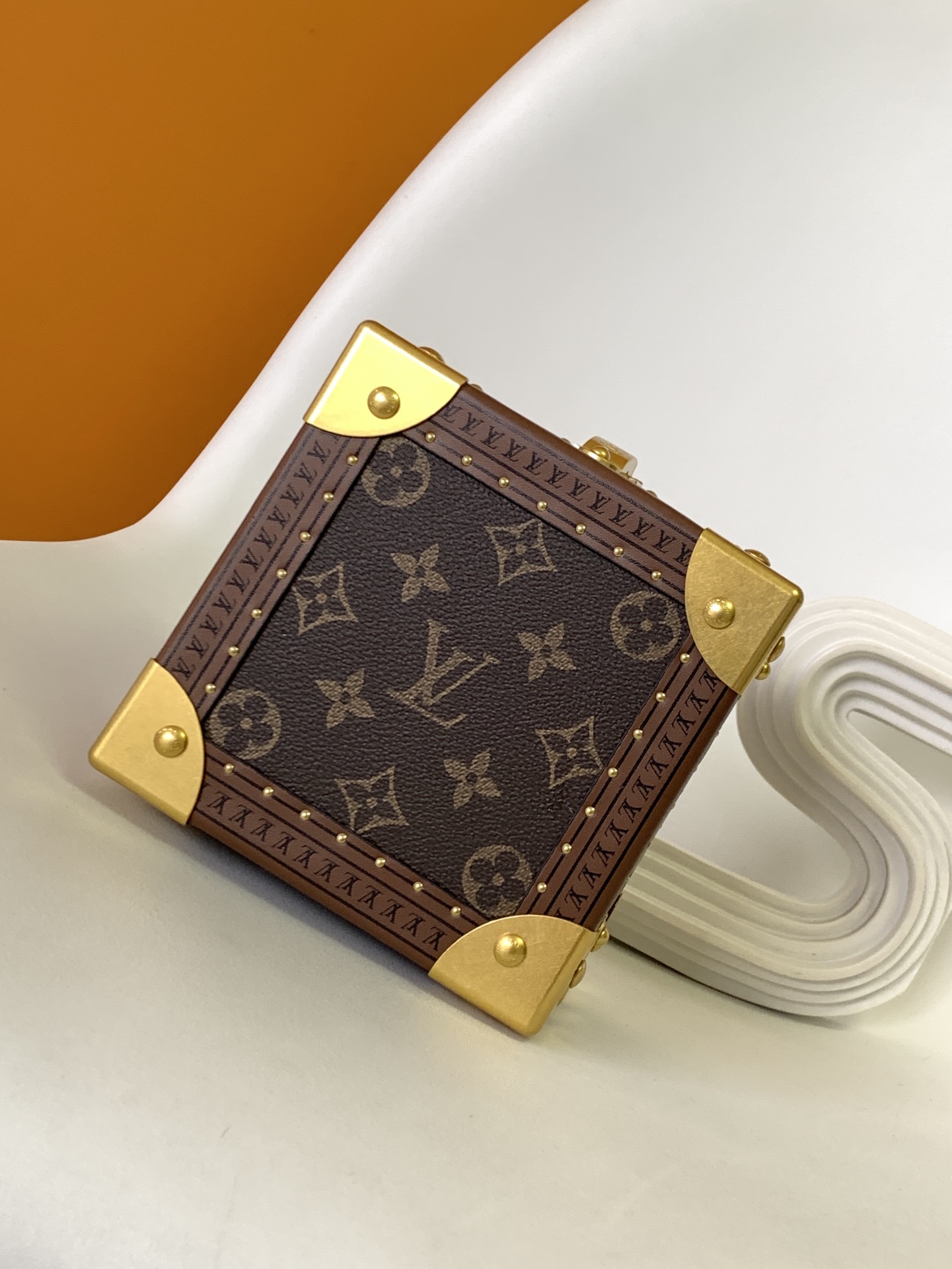 Pyramid Hard Case by Louis Vuitton LV - Small M10052