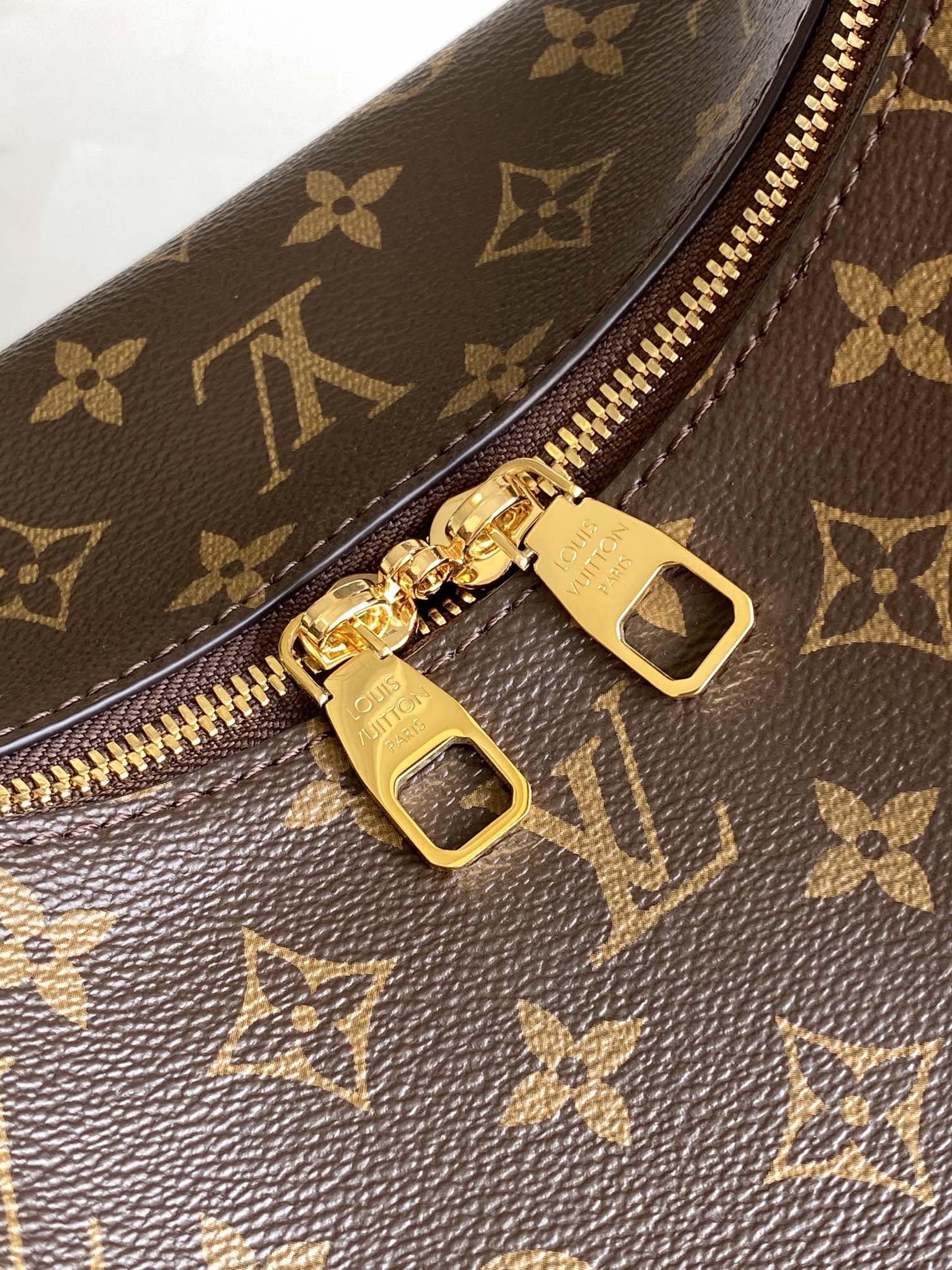 M12098 Monogram Large Retiro Handbag by Louis Vuitton LV