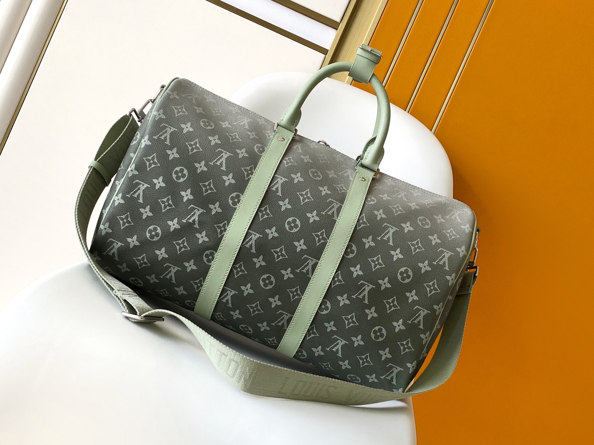 M11718 Gradient Keepall Bandouli??re 45 by Louis Vuitton LV