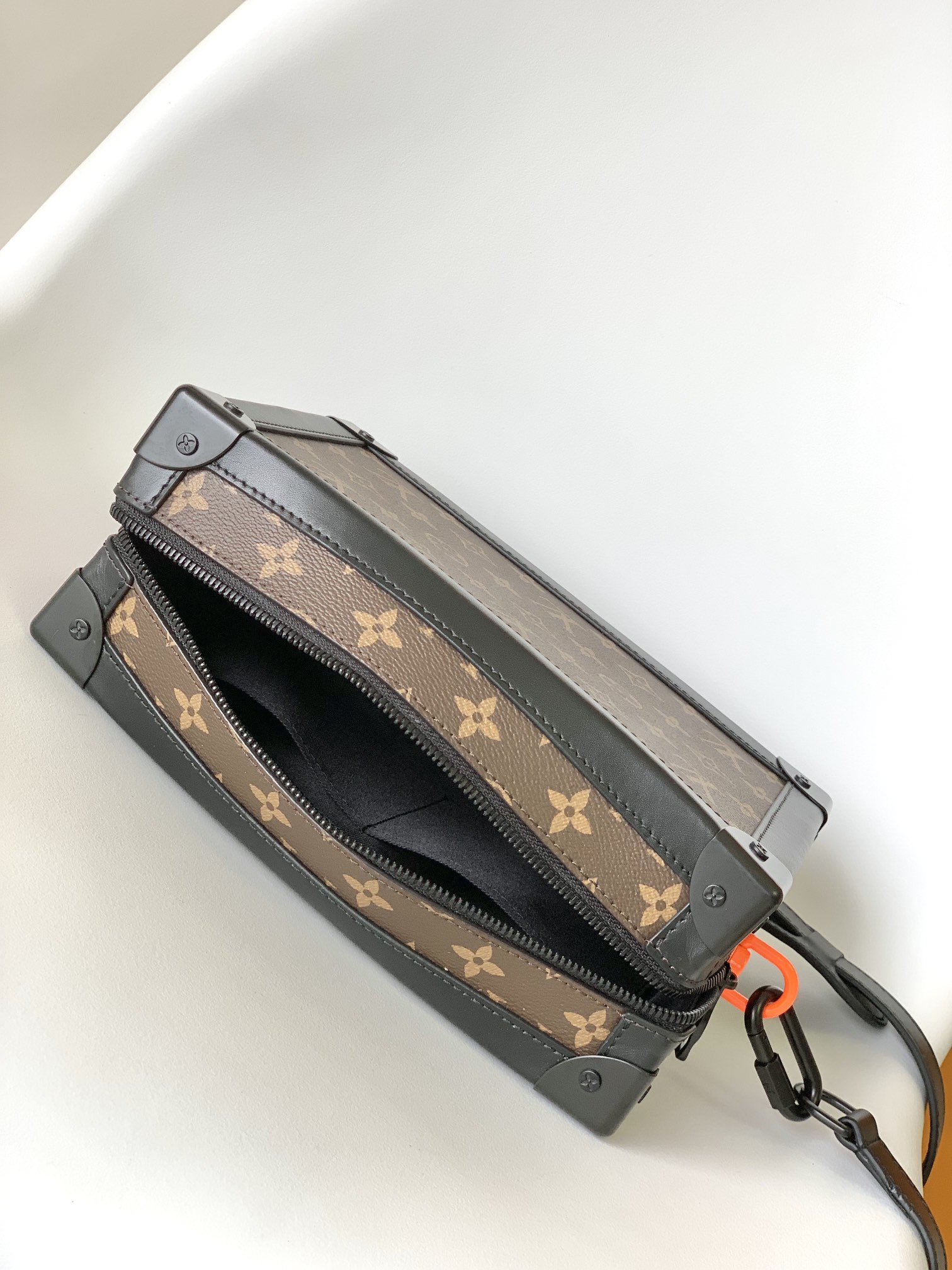 M44478 Monogram Canvas Handbag by Louis Vuitton LV