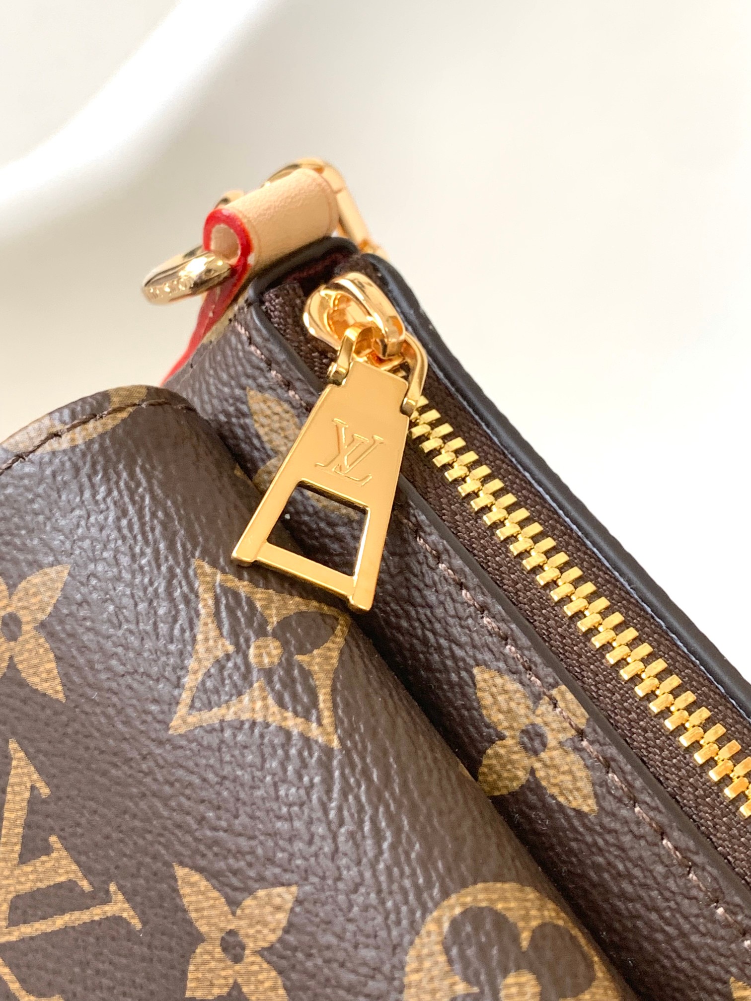 M46999 Vibe Handbag by Louis Vuitton LV - Monogram Canvas