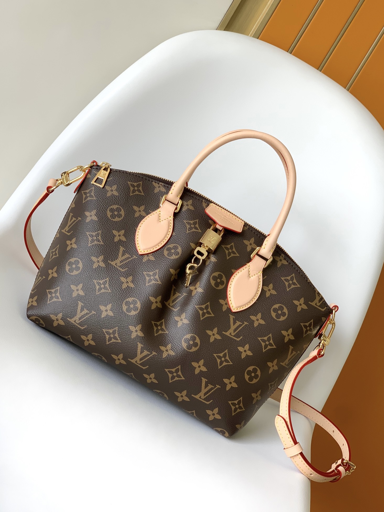 M45987 Bo??tie Medium Zipped Tote Bag by Louis Vuitton LV - Monogram Canvas