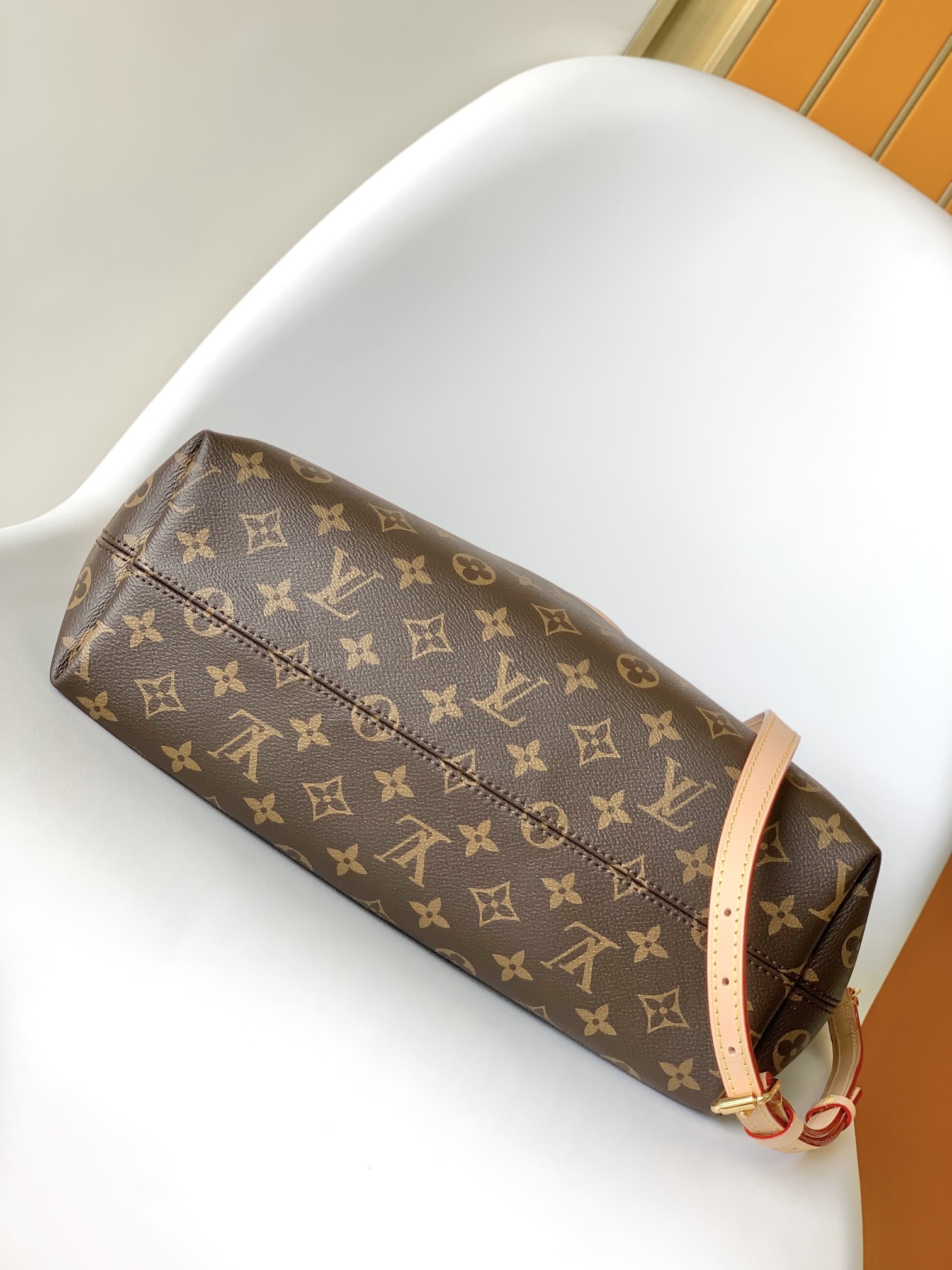 M45987 Bo??tie Medium Zipped Tote Bag by Louis Vuitton LV - Monogram Canvas