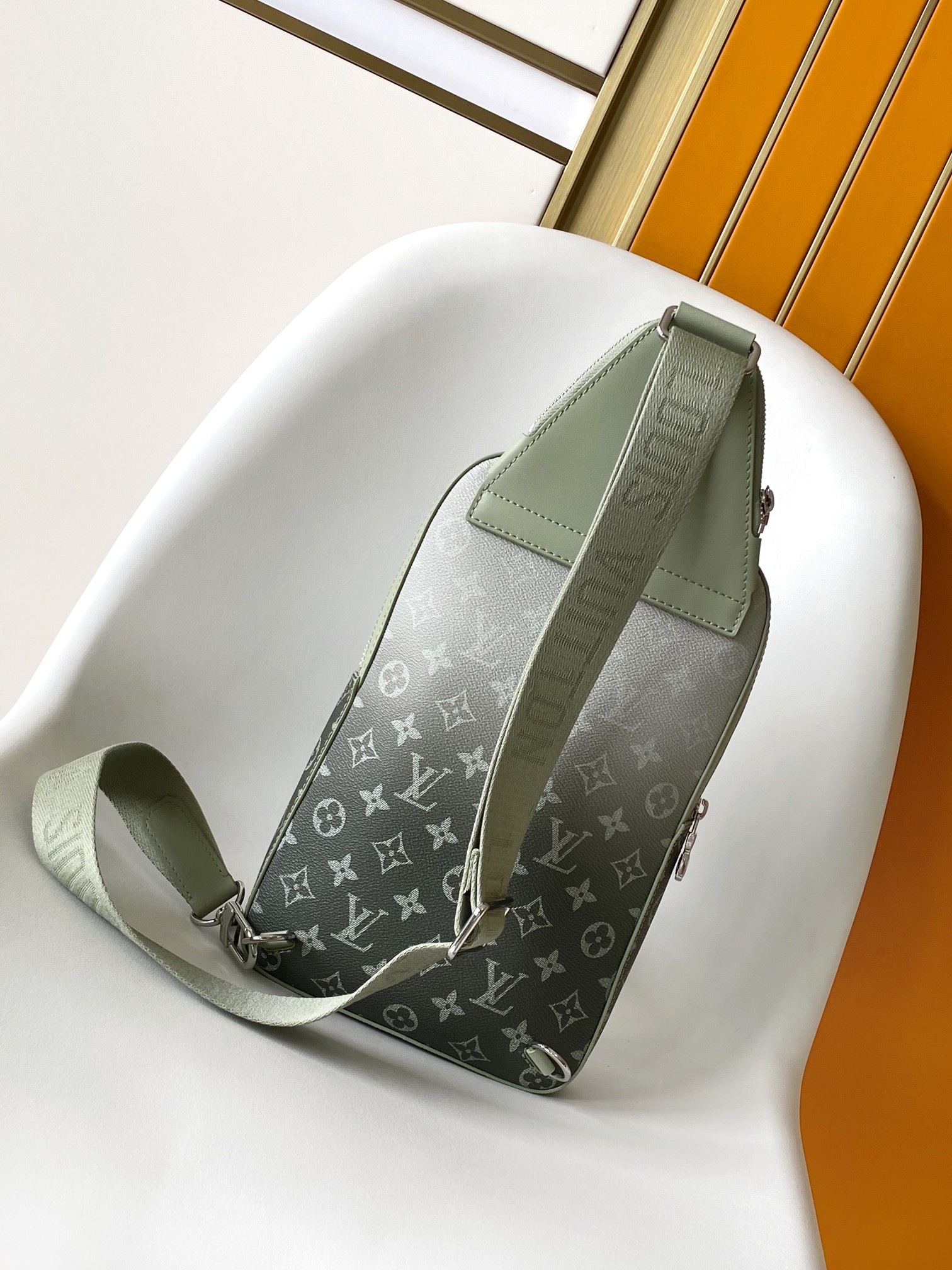 M11702 Avenue Shoulder Bag by Louis Vuitton LV - Damier Graphite