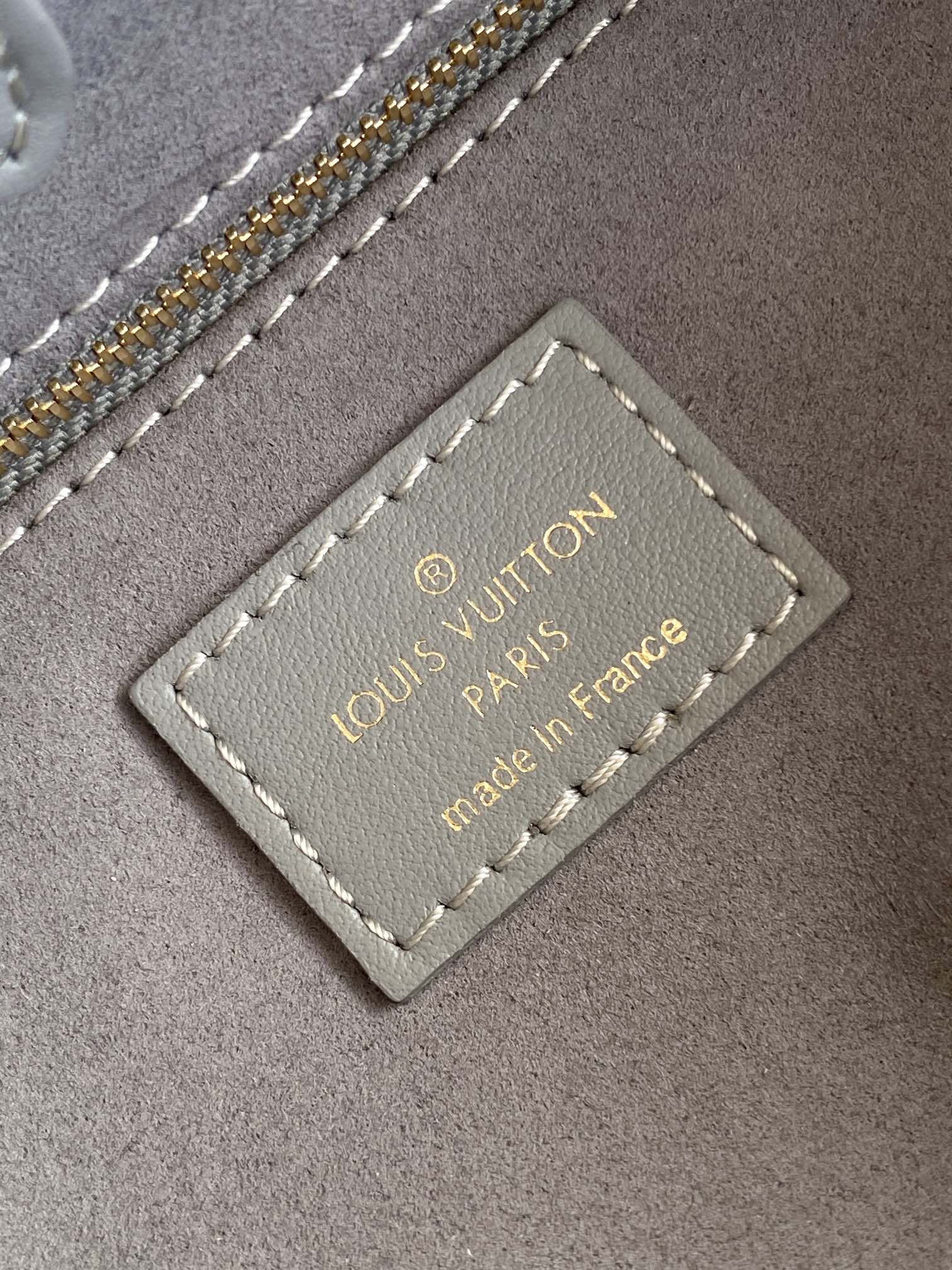 Louis Vuitton  LV OnTheGo Mini Handbag - M12465 Monogram Ink