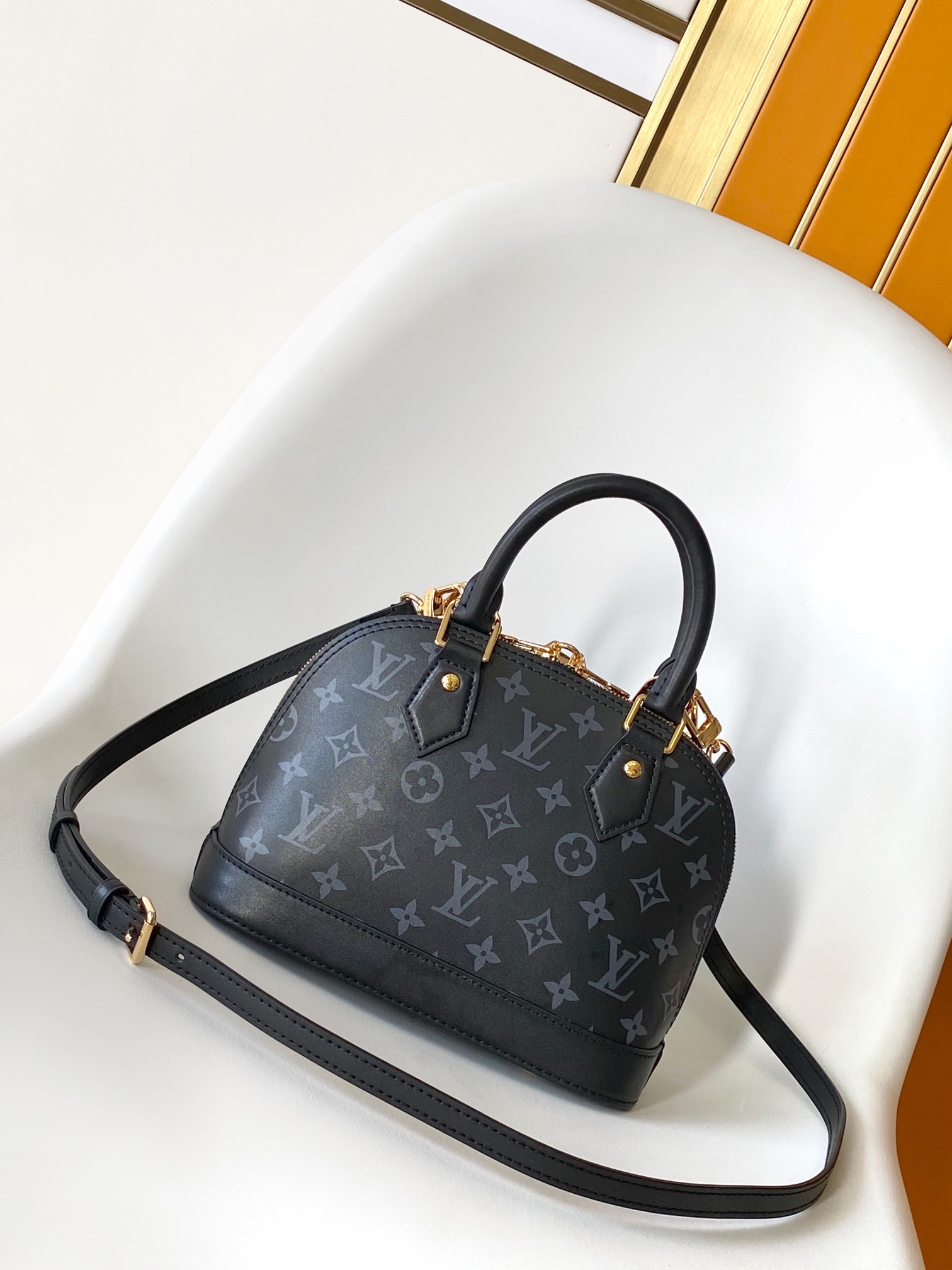  Louis Vuitton LV  Alma BB Handbag - M12289 Monogram Ink Black