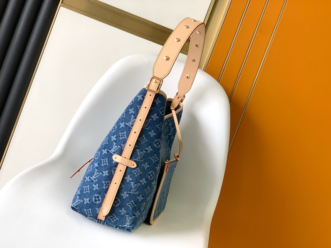  Louis Vuitton LV  CarryAll Medium Handbag - M46855 Blue Denim