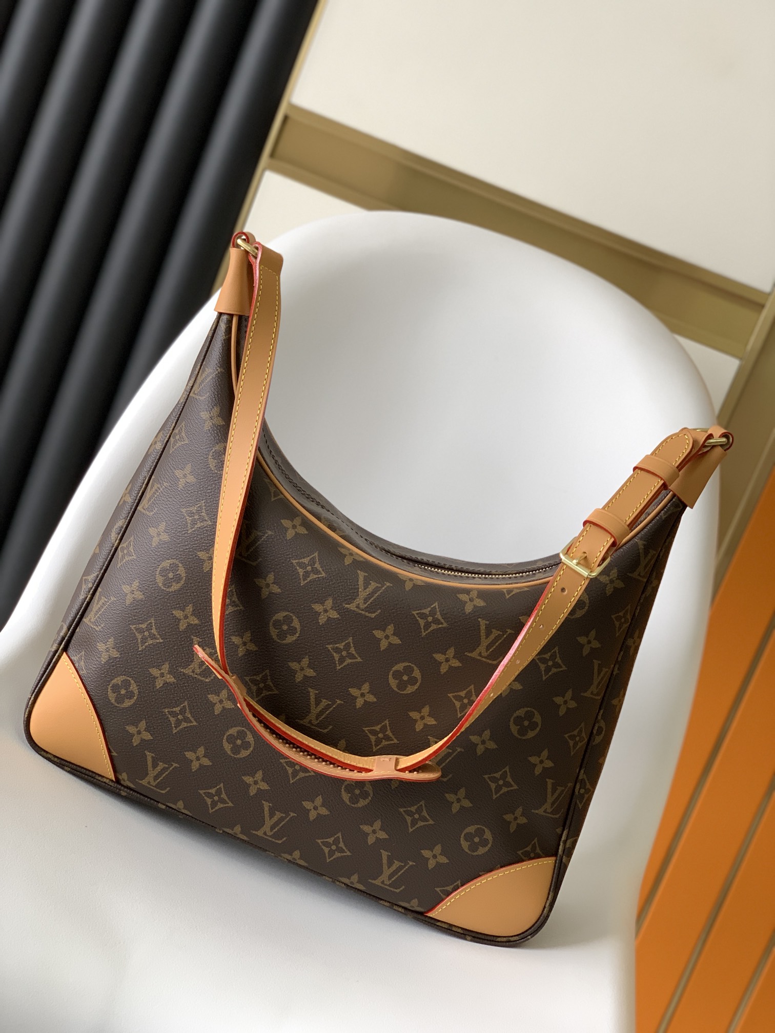 Louis Vuitton  LV Boulogne Large Handbag - M51260