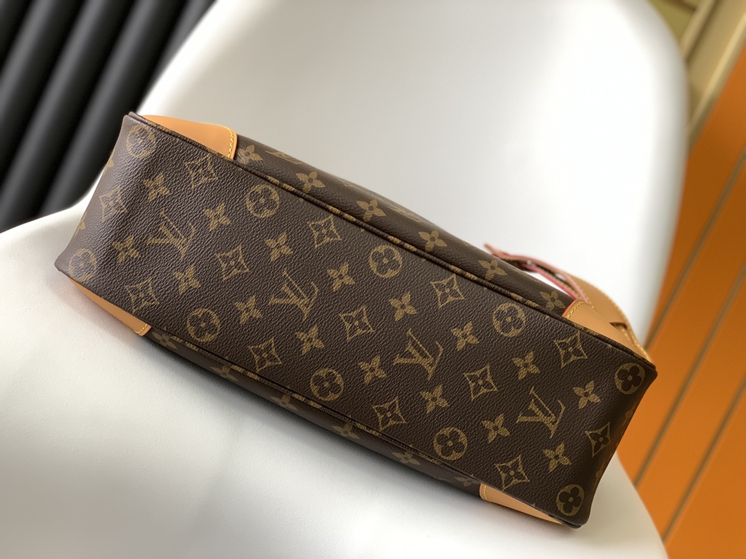 Louis Vuitton  LV Boulogne Large Handbag - M51260