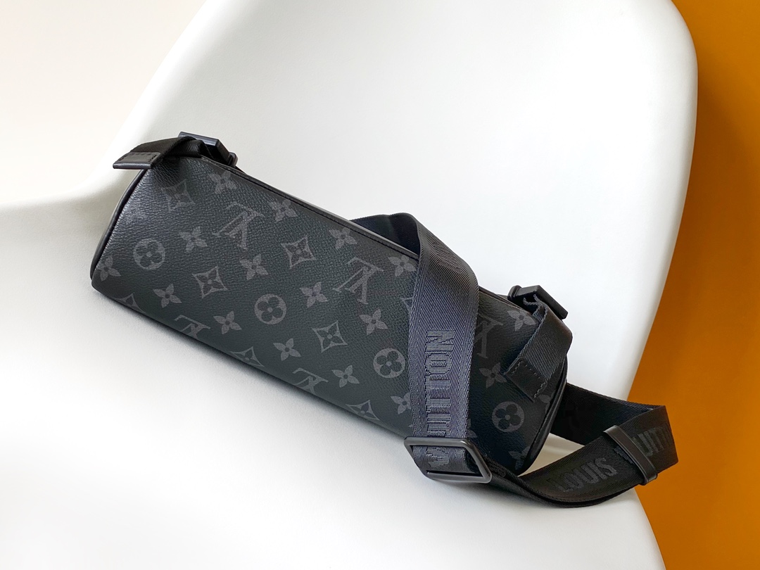 Louis Vuitton  LV Voyager PM Messenger Bag - M25121 Black Flower