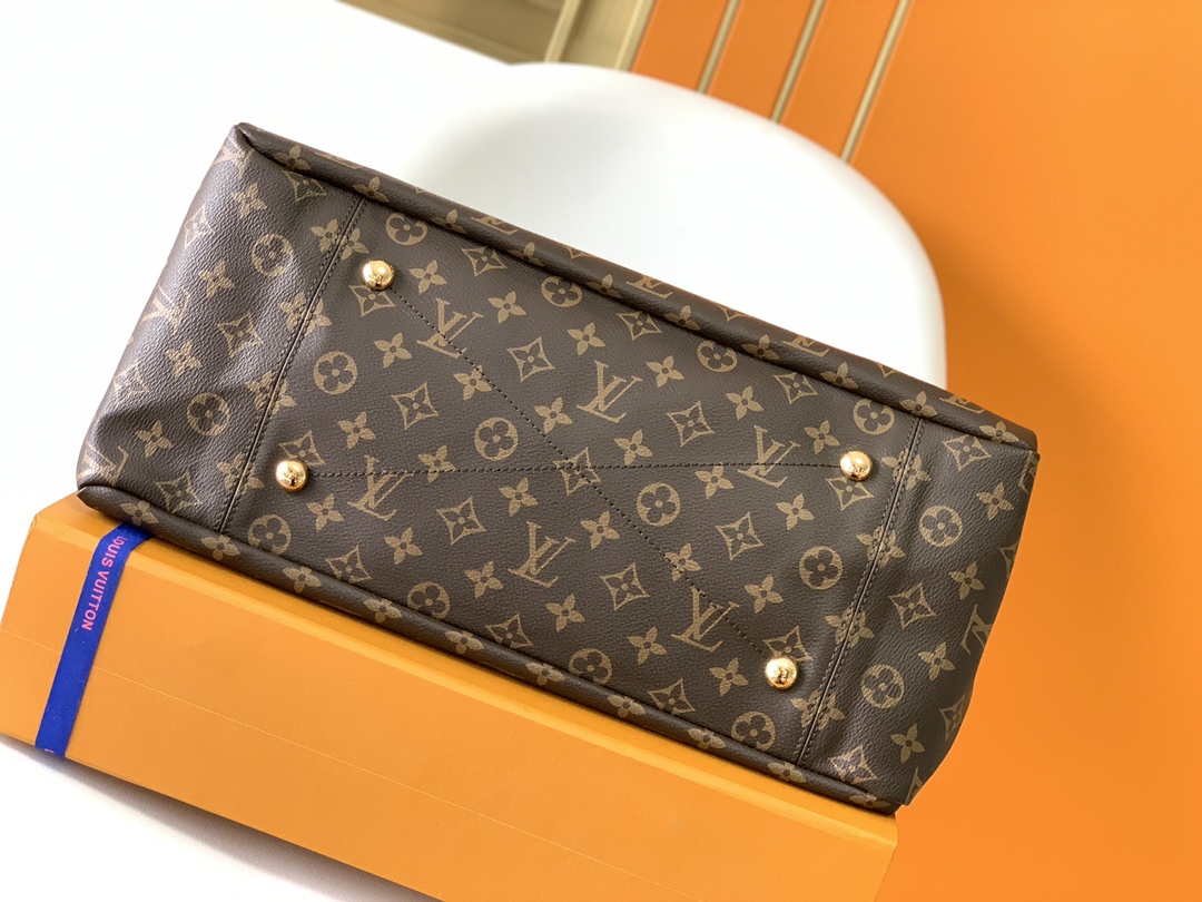 Louis Vuitton LV M40249 Artsy MM Handbag in Damier Azur Canvas