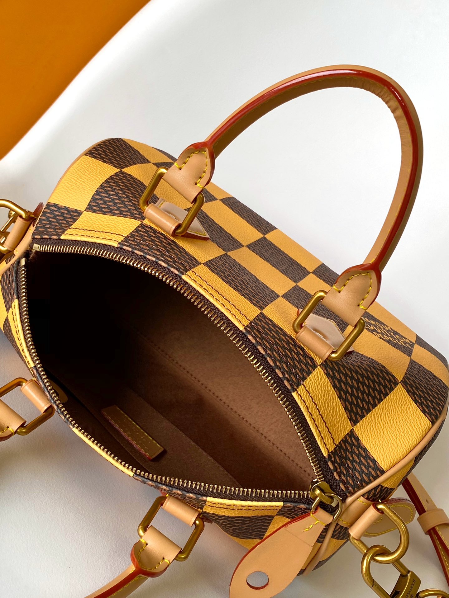 Louis Vuitton LV N40584 Speedy 18 Bandouli??re Handbag in Yellow Damier Pop Canvas