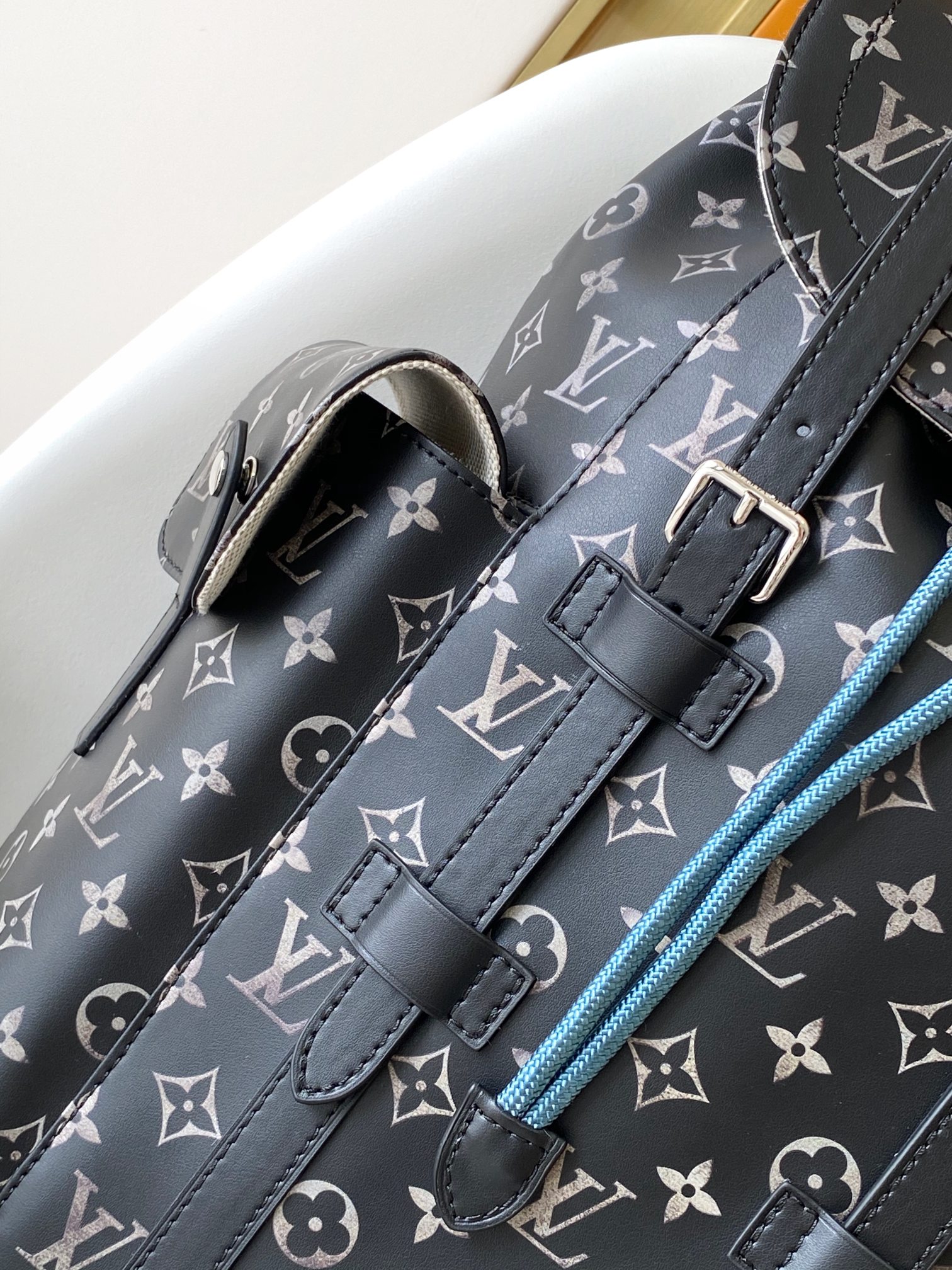 Louis Vuitton LV M11521 Christopher Small Backpack in Monogram Canvas