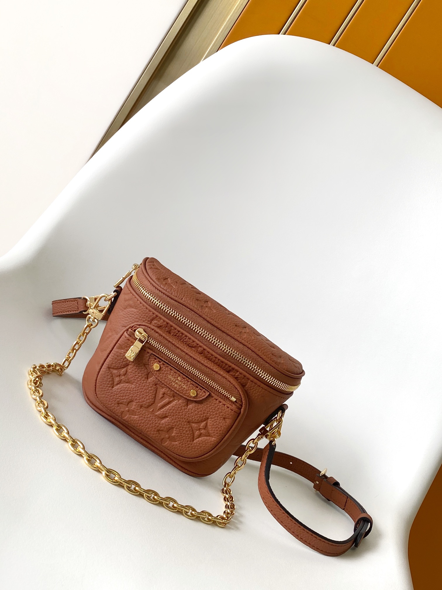 Louis Vuitton LV M12753 Caramel Mini Bumbag